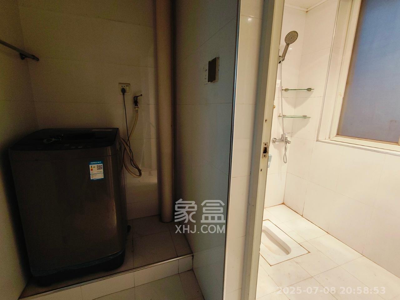 湘绣城  2室2厅1卫   1200.00元/月