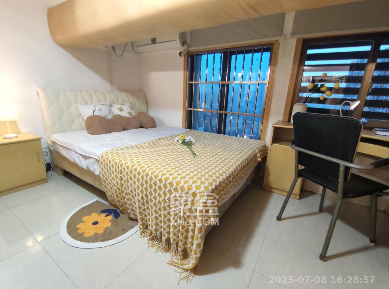 融圣国际 3室2厅2卫 3400.0元/月 融圣国际 3室2厅2卫 3400.0元/月室内图