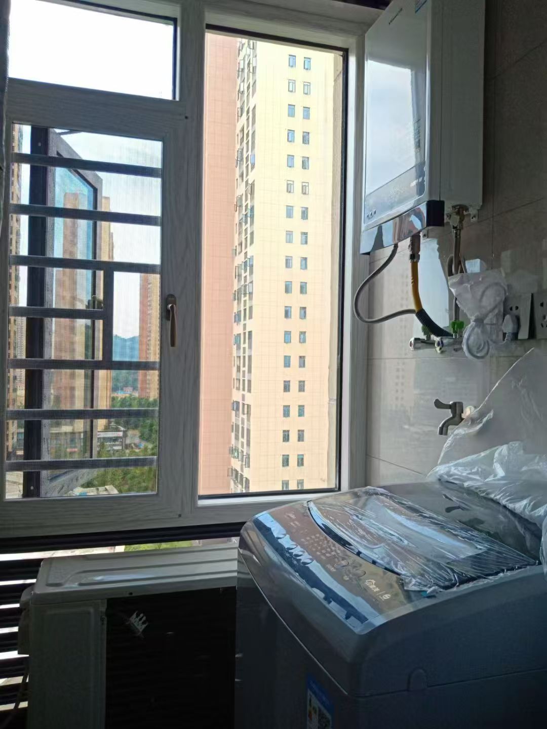 百弘学府城 1室1厅1卫 1200.0元/月 百弘学府城 1室1厅1卫 1200.0元/月室内图