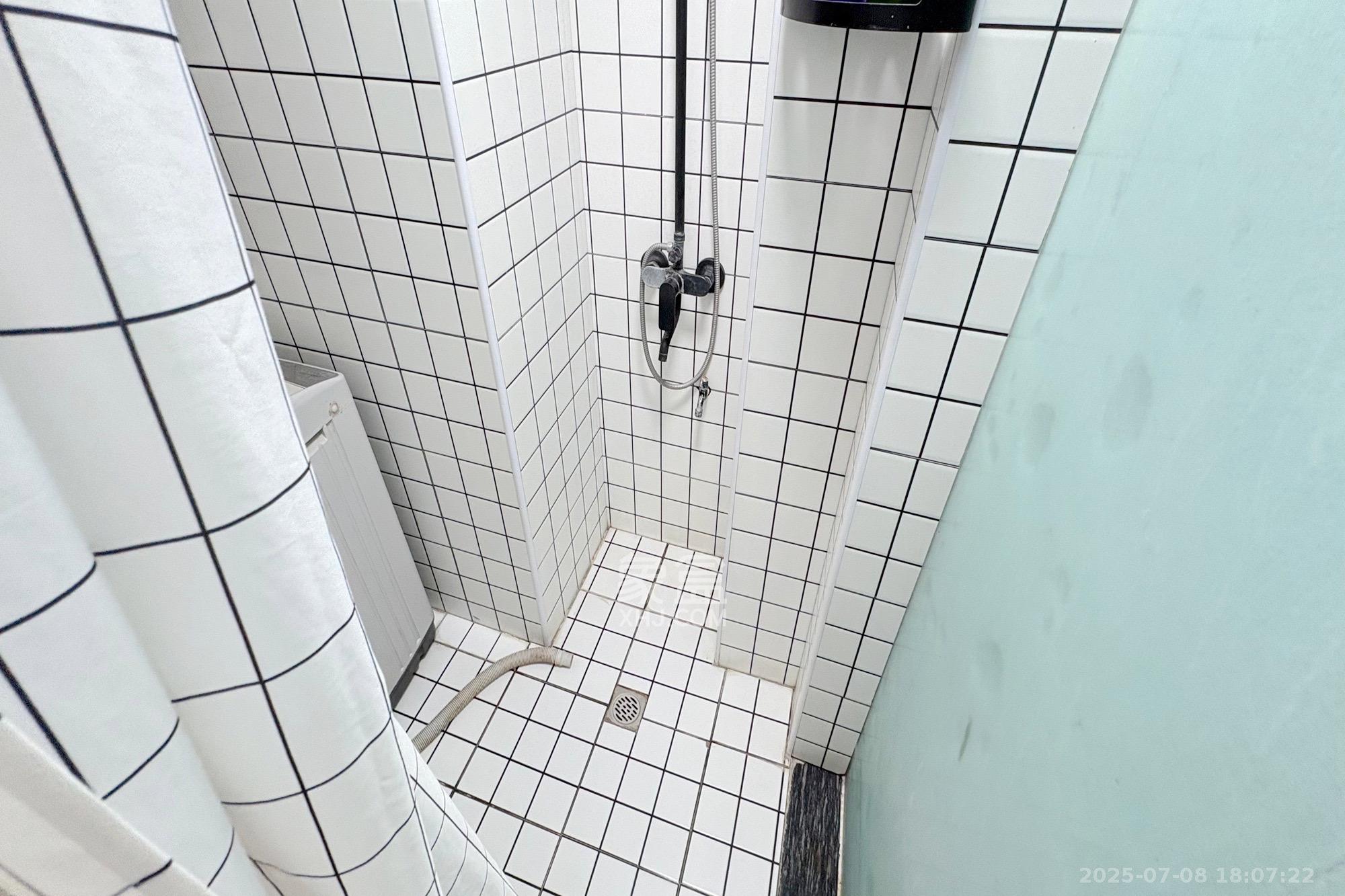 蚂蚁工房 1室1厅1卫 1800.0元/月 蚂蚁工房 1室1厅1卫 1800.0元/月室内图