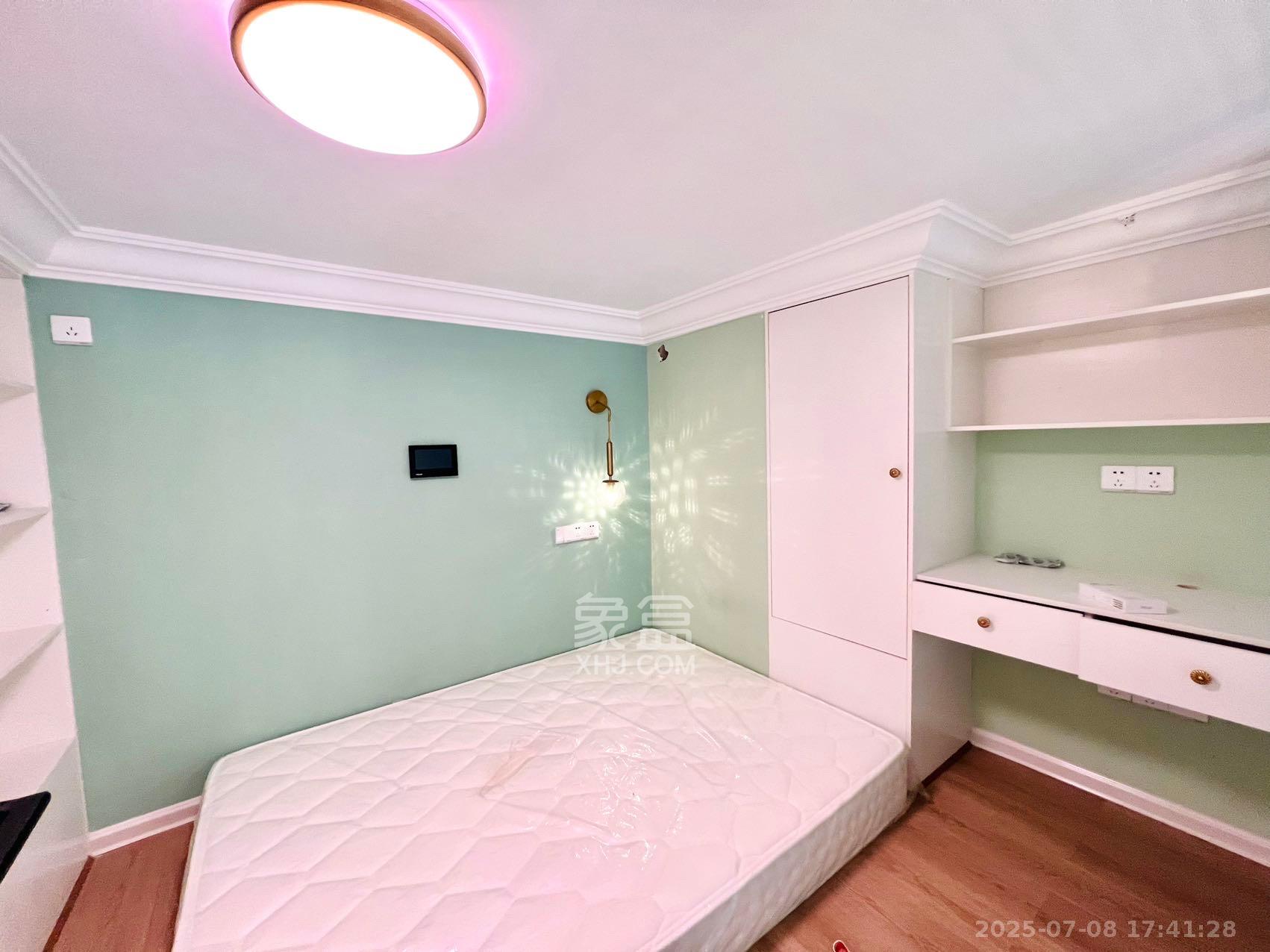 恒大上林苑  2室1厅1卫    2200.0元/月 恒大上林苑  2室1厅1卫    2200.0元/月室内图