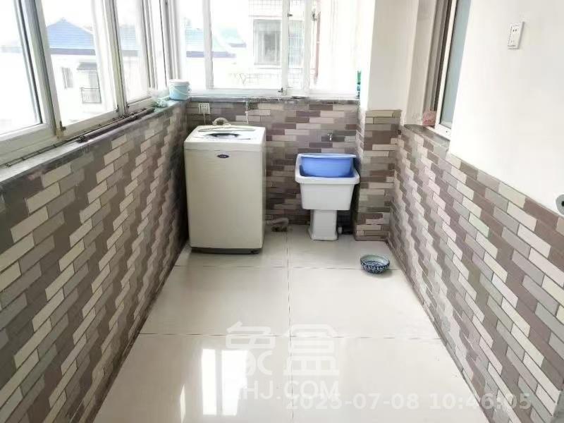 嘉盛逸林园(新合村综合楼) 3室2厅2卫 2300.0元/月 嘉盛逸林园(新合村综合楼) 3室2厅2卫 2300.0元/月室内图