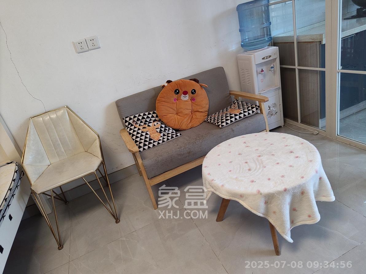 新天地步步高 1室1厅1卫 1000.0元/月 新天地步步高 1室1厅1卫 1000.0元/月室内图