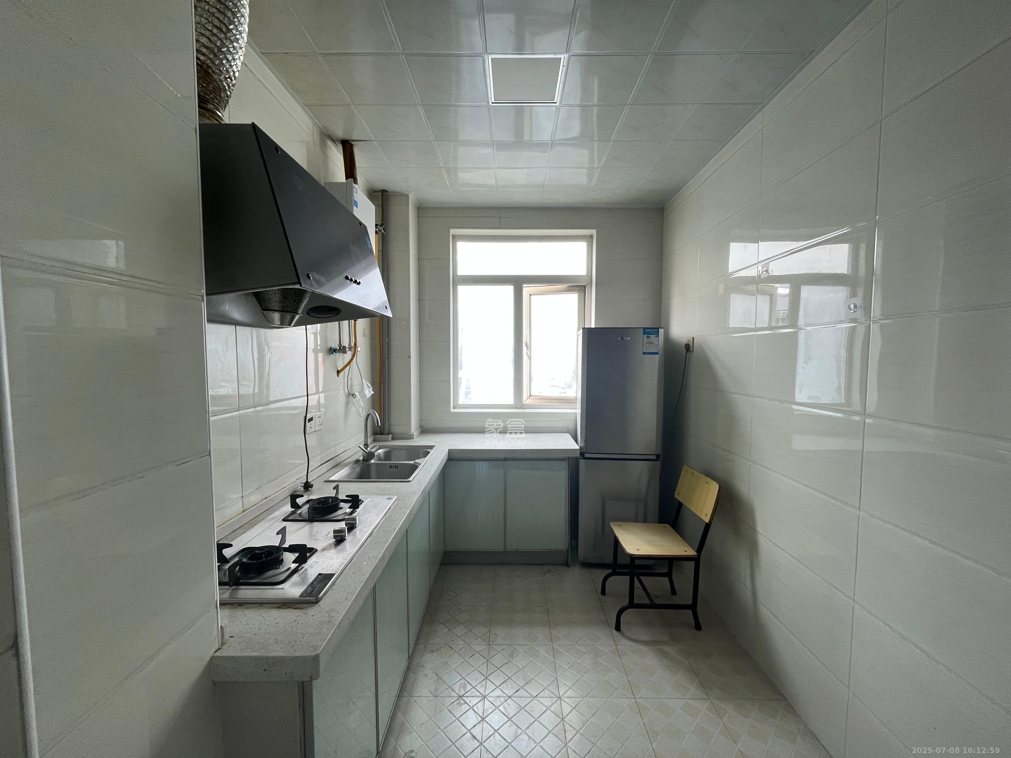 学府华庭 4室2厅2卫 3000.0元/月 学府华庭 4室2厅2卫 3000.0元/月室内图