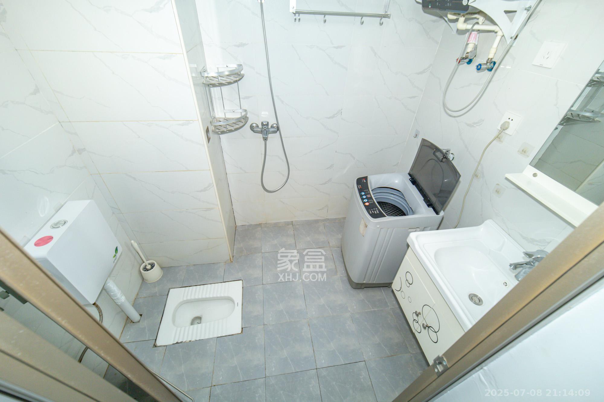 金科时代中心 1室1厅1卫 27.99万 金科时代中心 1室1厅1卫 27.99万卫生间