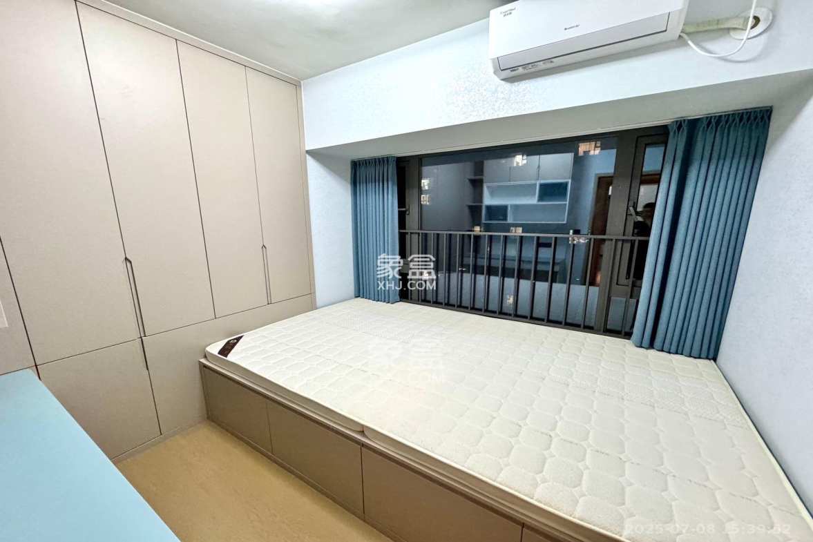 时代梅溪领峰  4室2厅2卫    4500.0元/月 时代梅溪领峰  4室2厅2卫    4500.0元/月室内图