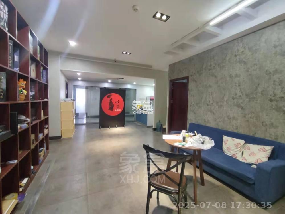 保利大厦  4室2厅2卫   3700.00元/月室内图