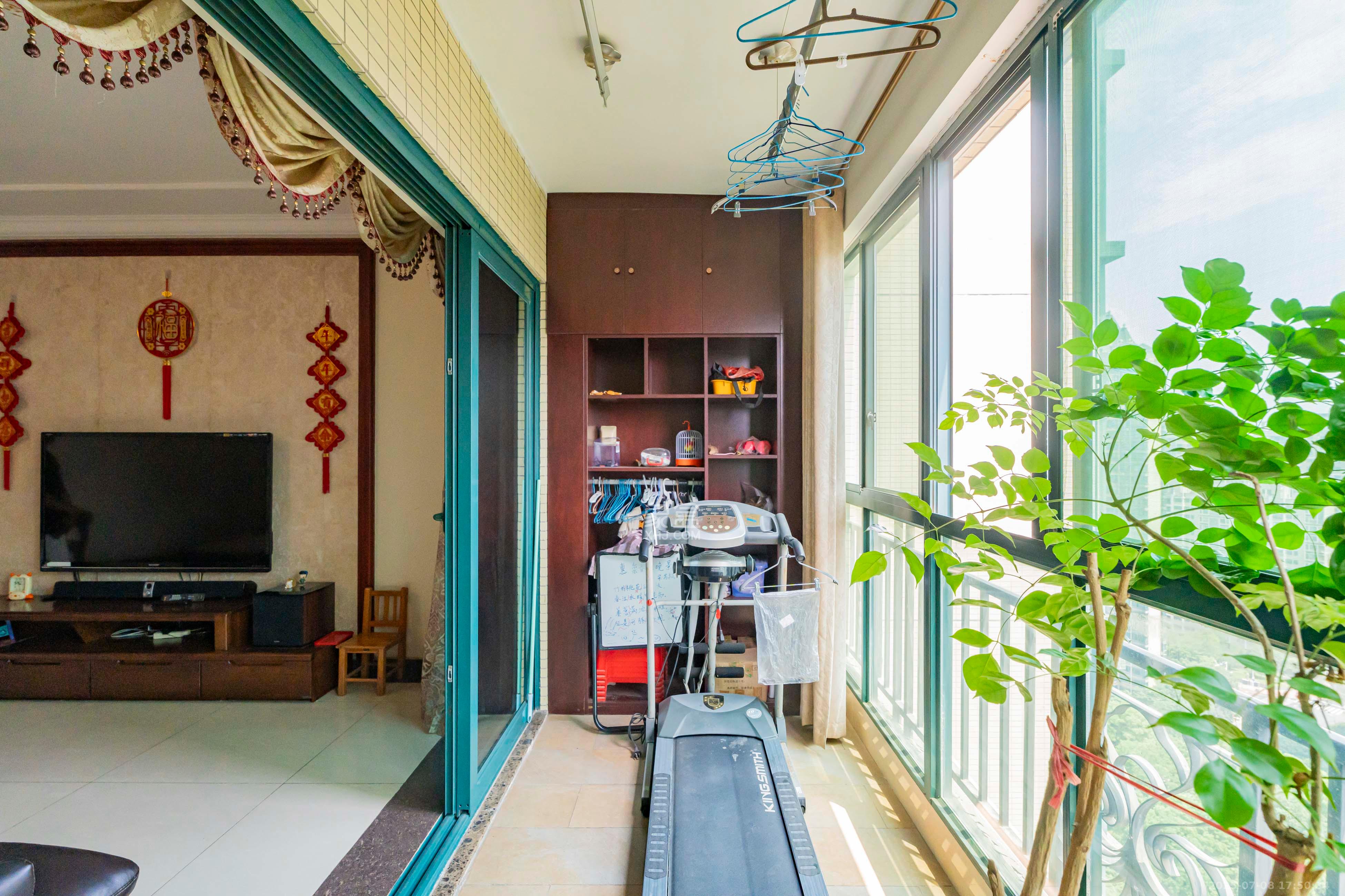 恒大雅苑  4室2厅2卫    166.0万 恒大雅苑  4室2厅2卫    166.0万阳台