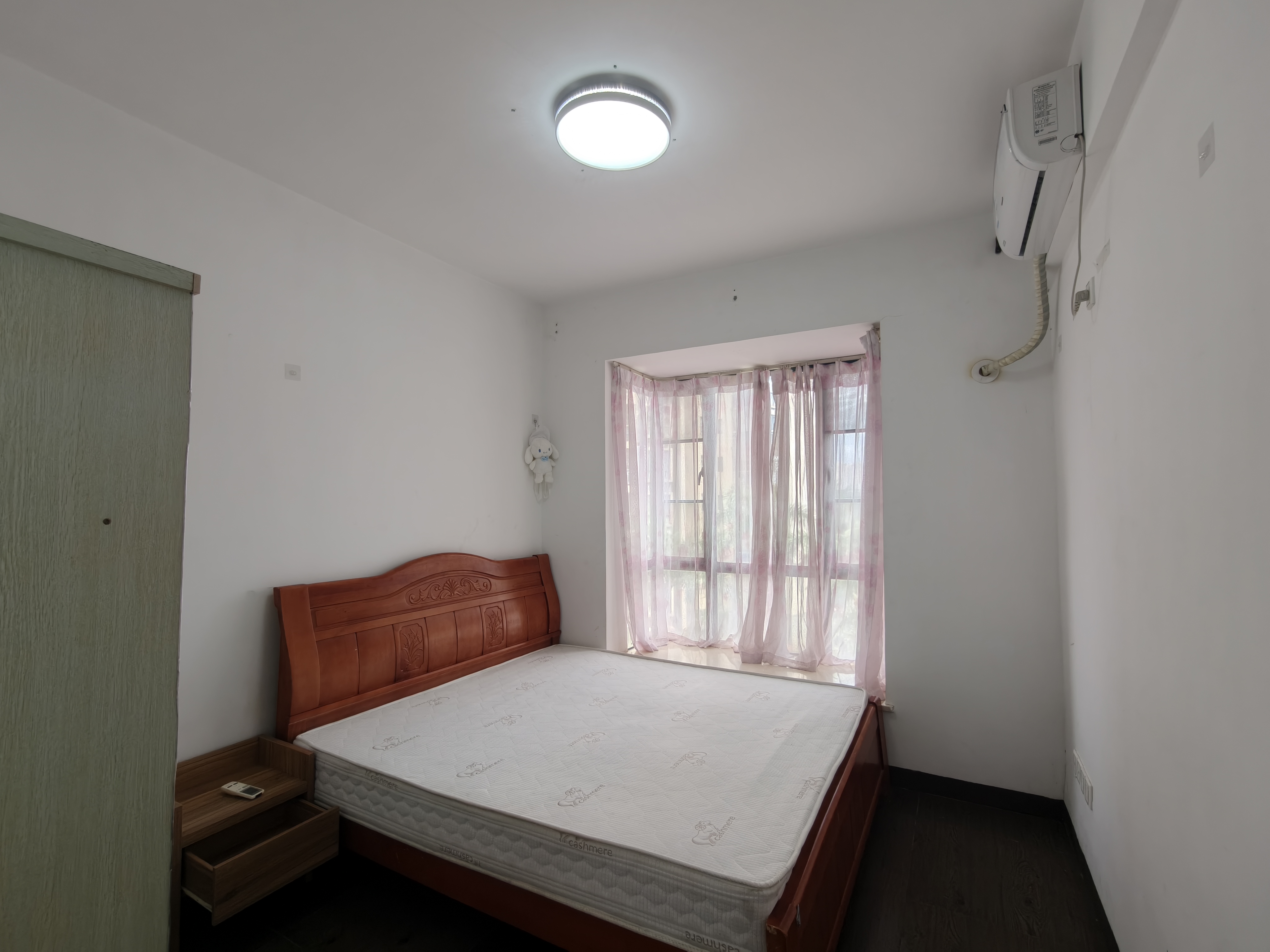 西城一号 2室2厅1卫 2300.0元/月 西城一号 2室2厅1卫 2300.0元/月室内图