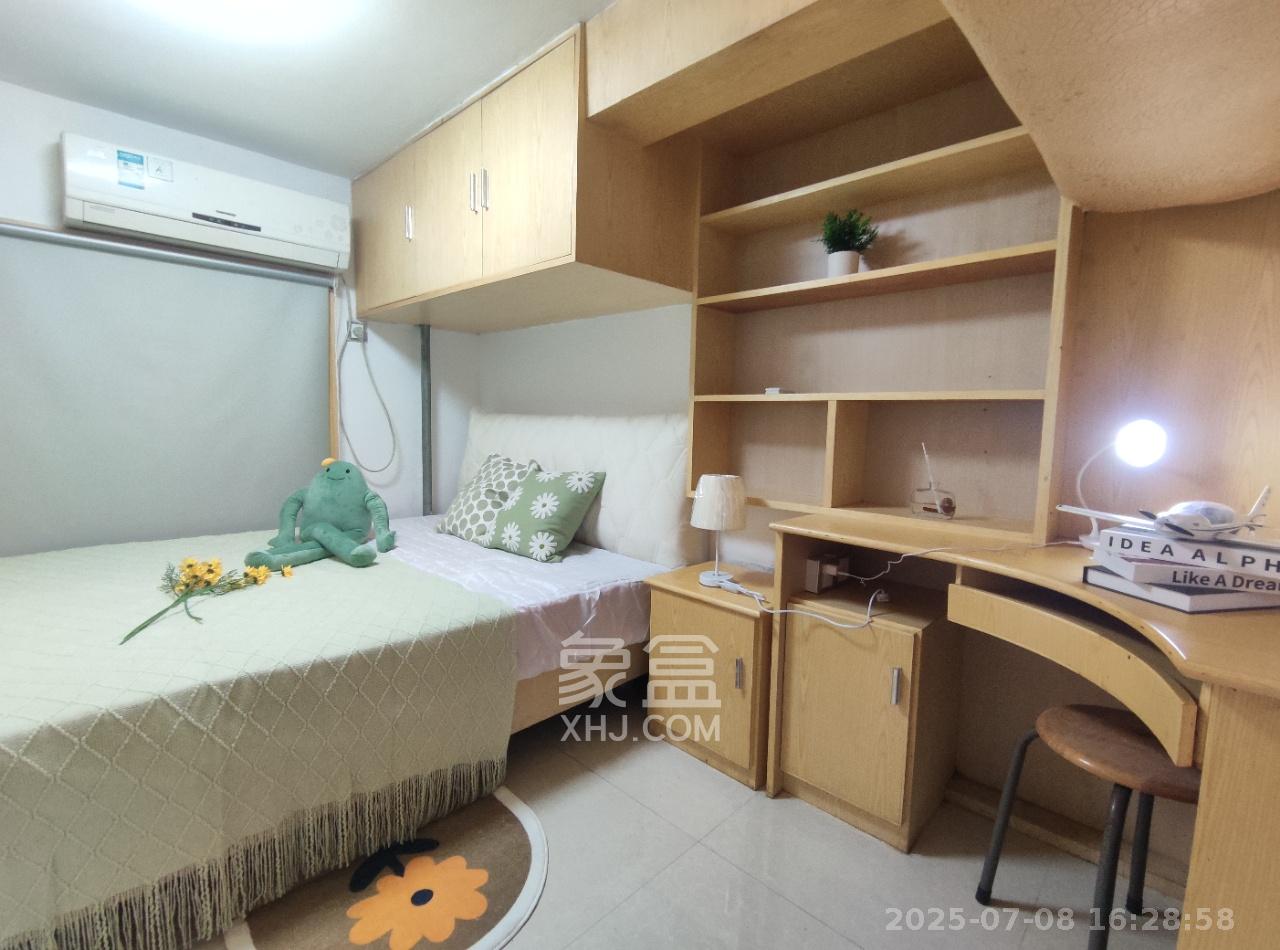 融圣国际 3室2厅2卫 3400.0元/月 融圣国际 3室2厅2卫 3400.0元/月室内图