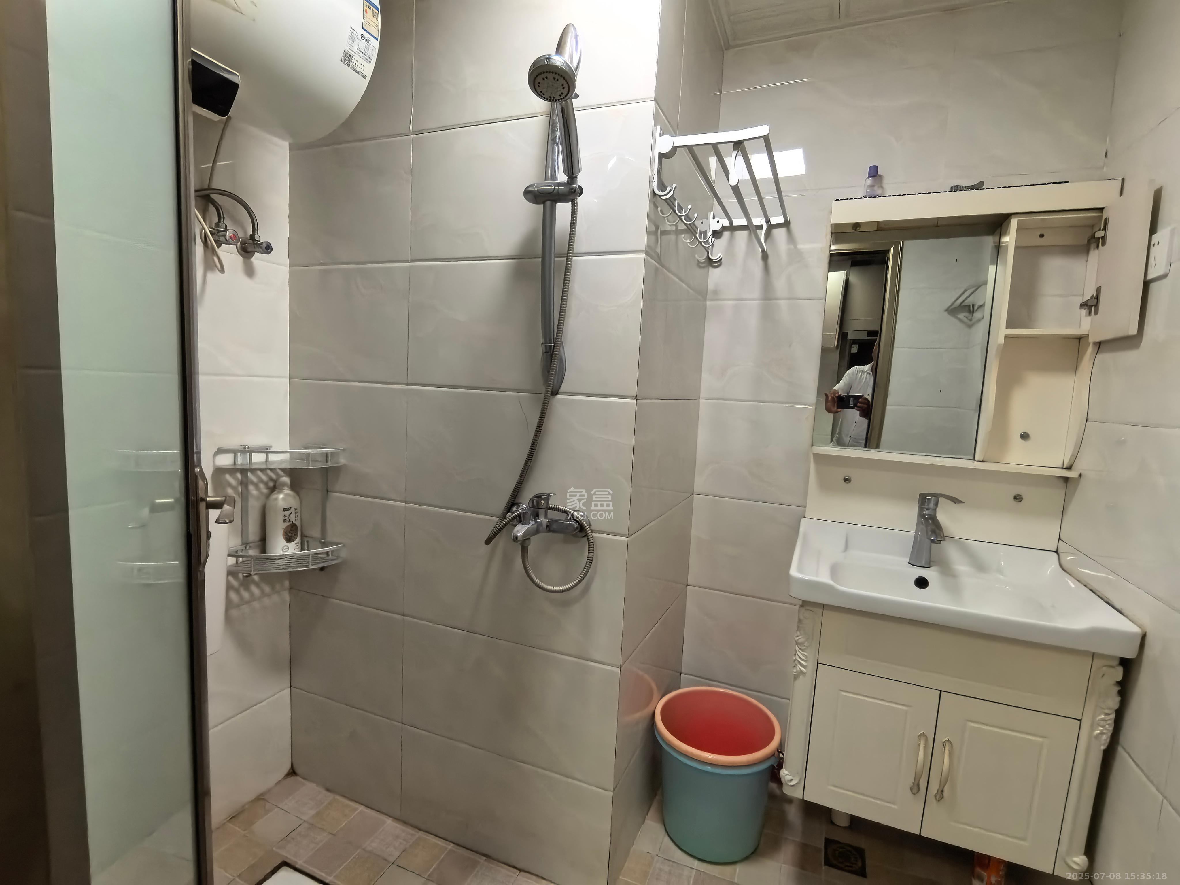 美利新世界  1室0厅1卫    1400.0元/月室内图