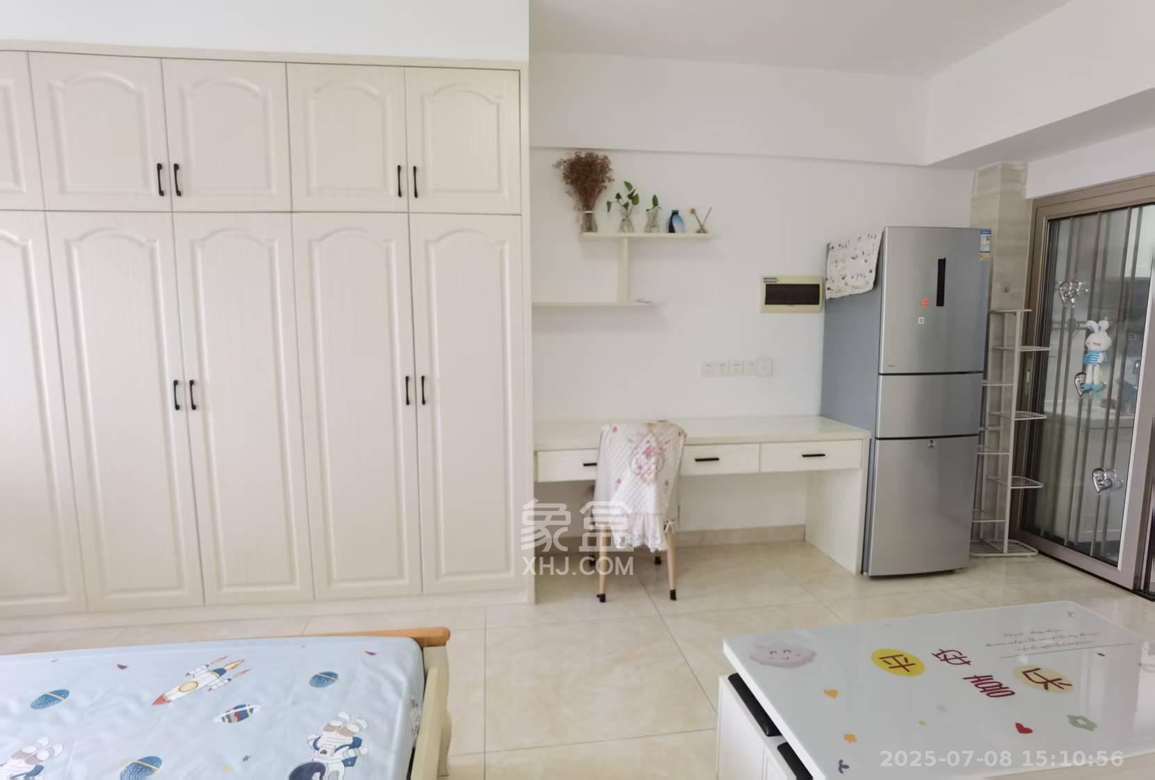 山与墅 1室1厅1卫 1400.0元/月 山与墅 1室1厅1卫 1400.0元/月室内图