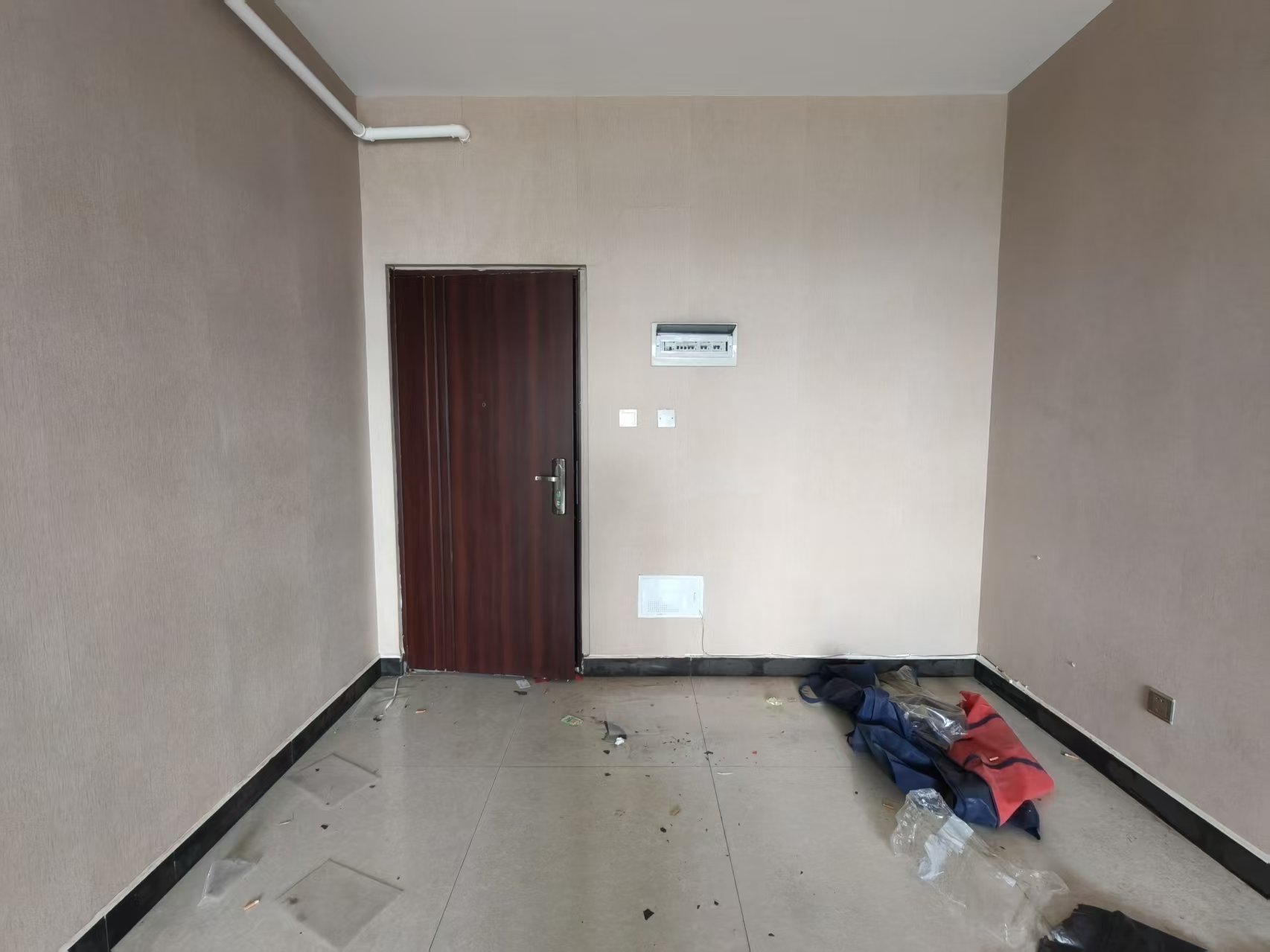 湘运大厦  1室1厅1卫   22.80万室内图