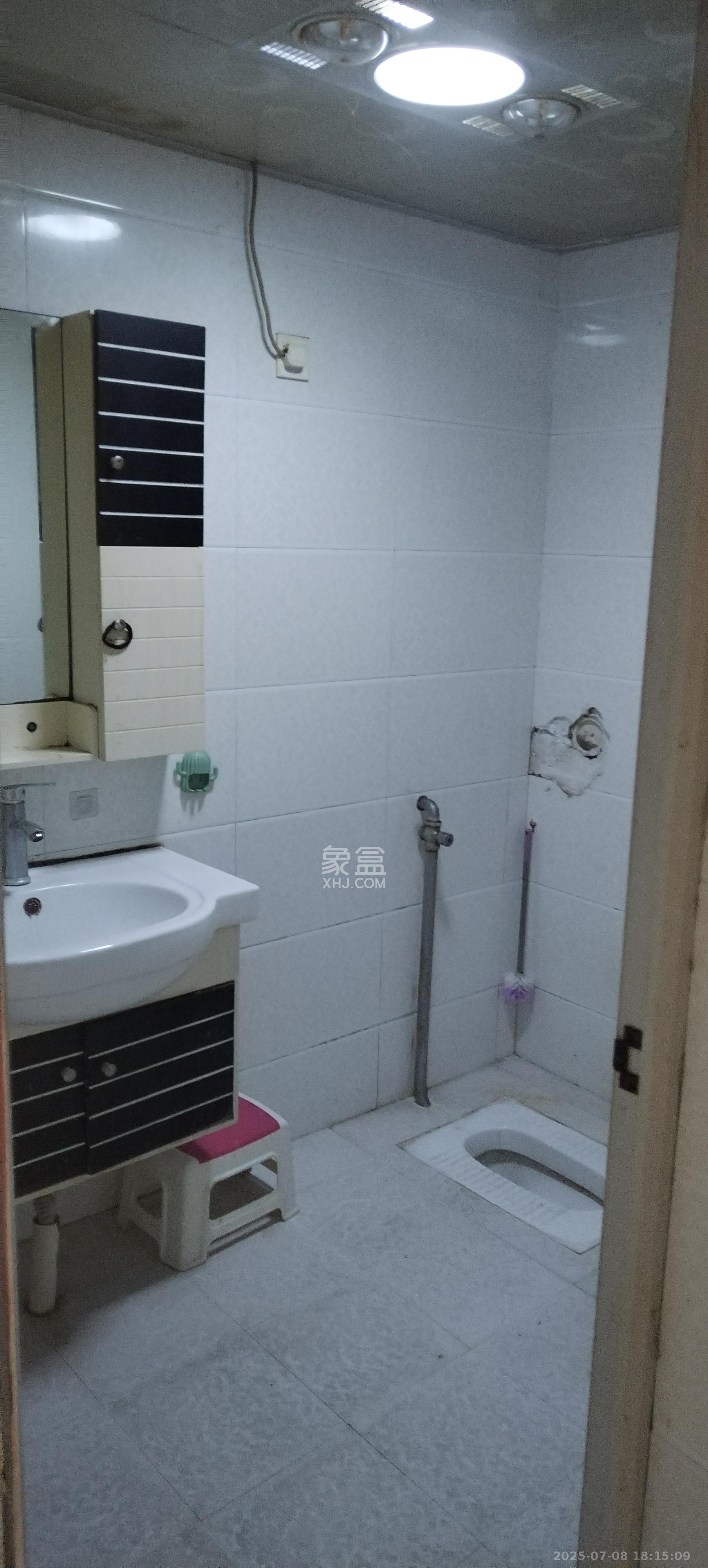 红星国际星城  2室1厅1卫    1600.0元/月 红星国际星城  2室1厅1卫    1600.0元/月室内图