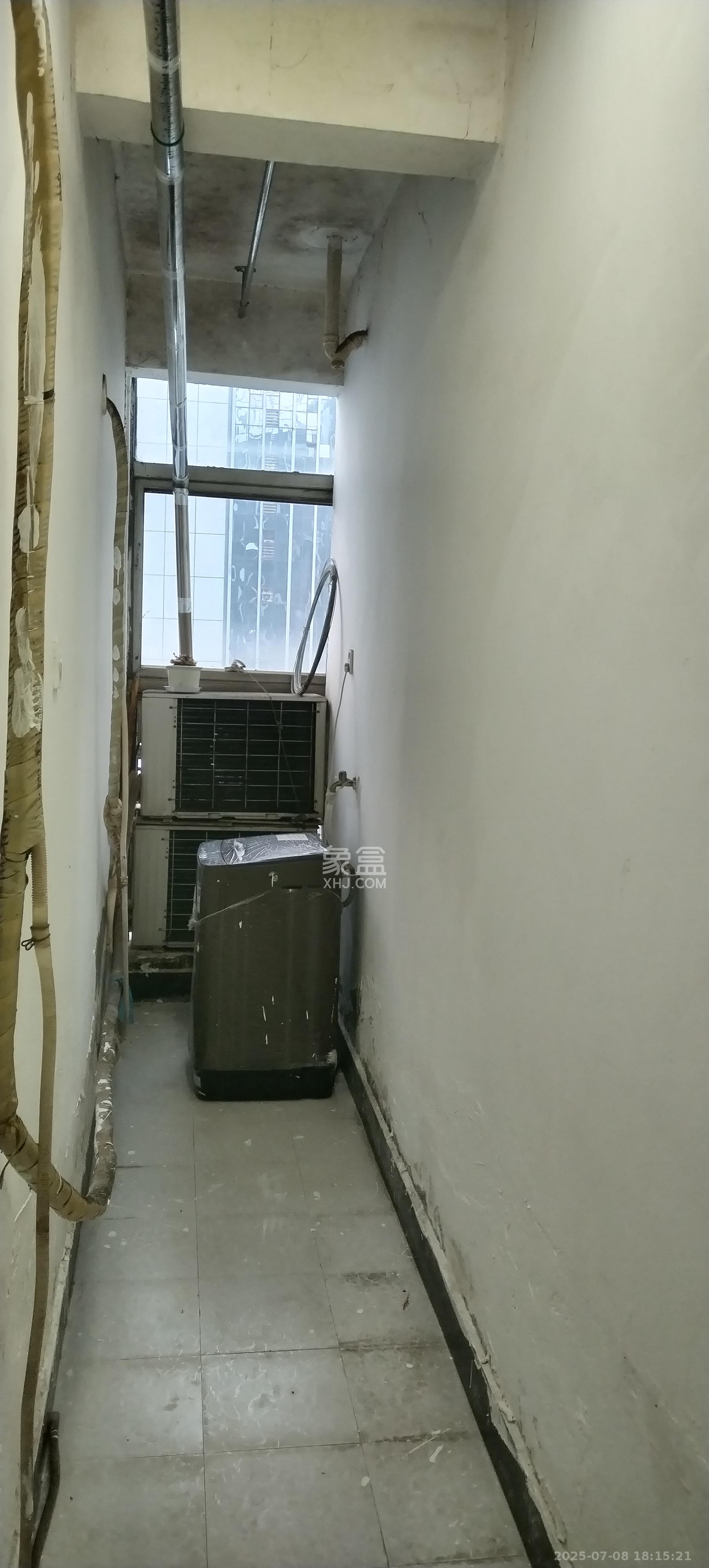 红星国际星城  2室1厅1卫    1600.0元/月 红星国际星城  2室1厅1卫    1600.0元/月室内图