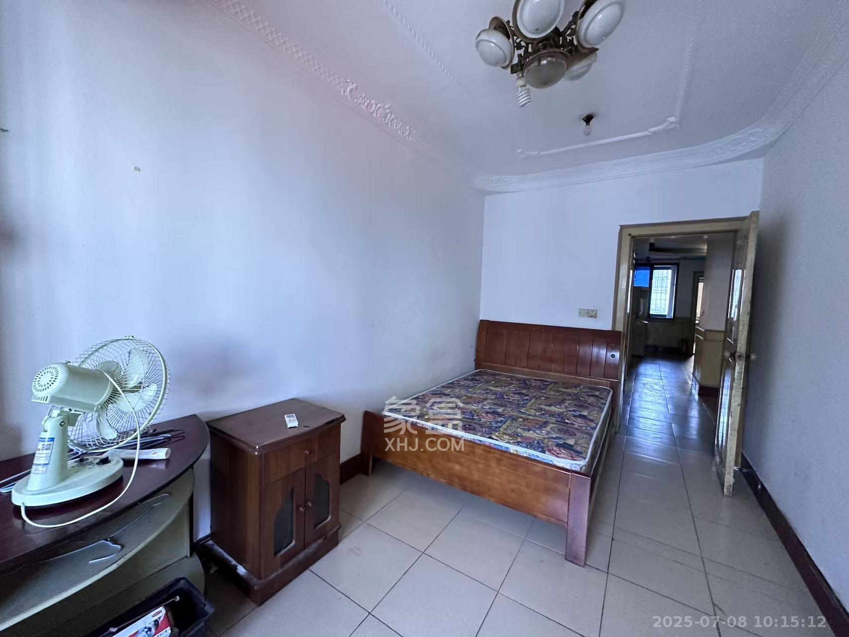 陈家湖小区  3室2厅1卫    2000.0元/月 陈家湖小区  3室2厅1卫    2000.0元/月室内图