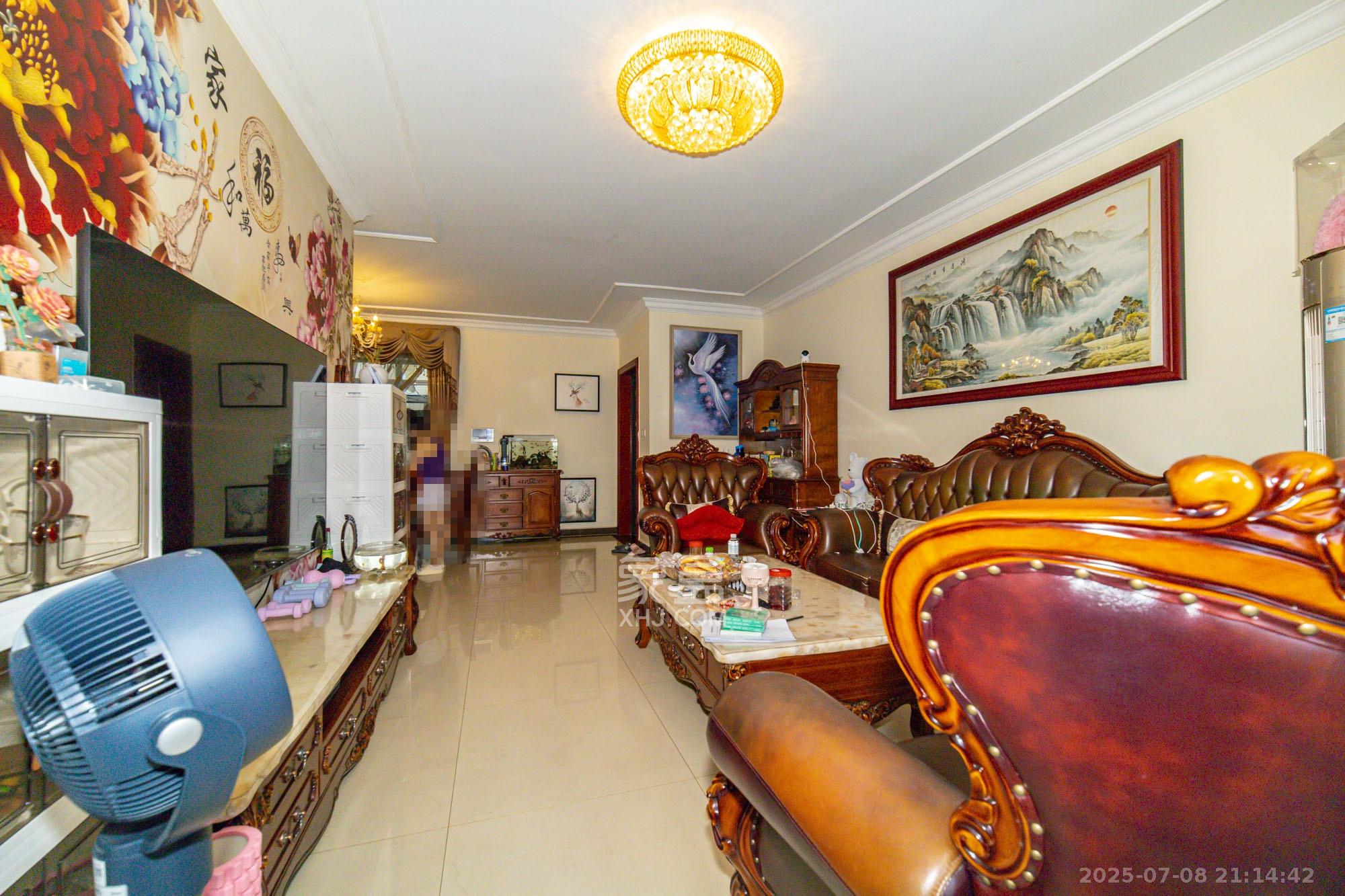 恒大翡翠华庭 4室2厅2卫 118.8万 恒大翡翠华庭 4室2厅2卫 118.8万客厅