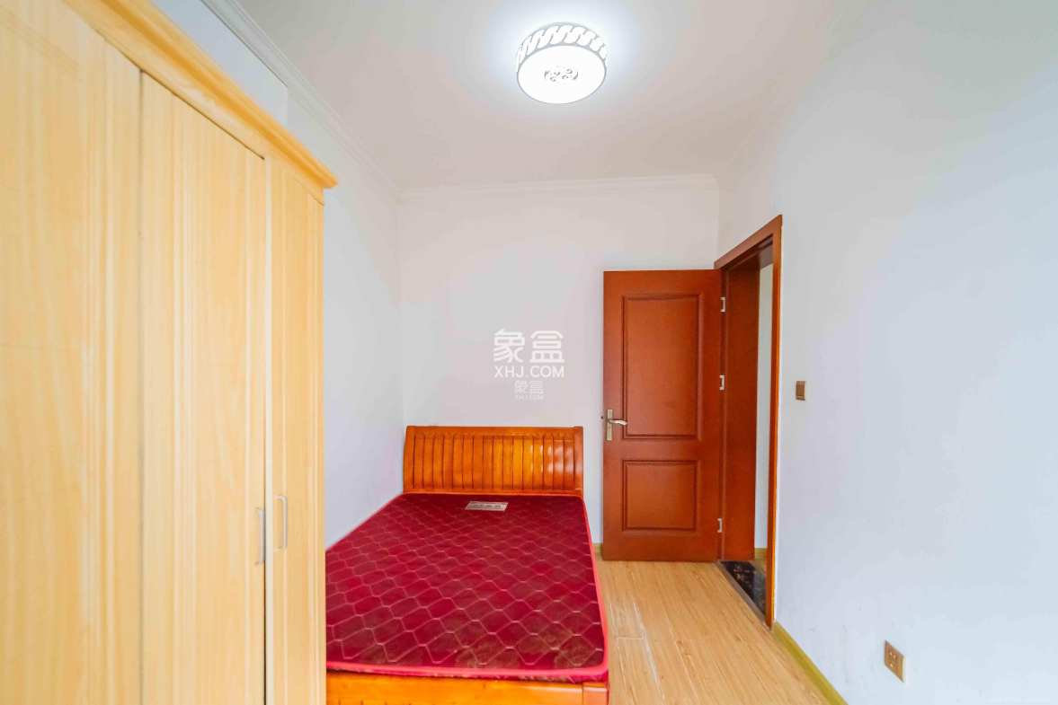 兴旺正佳广场(金石雅苑) 3室2厅2卫 2400.0元/月 兴旺正佳广场(金石雅苑) 3室2厅2卫 2400.0元/月室内图