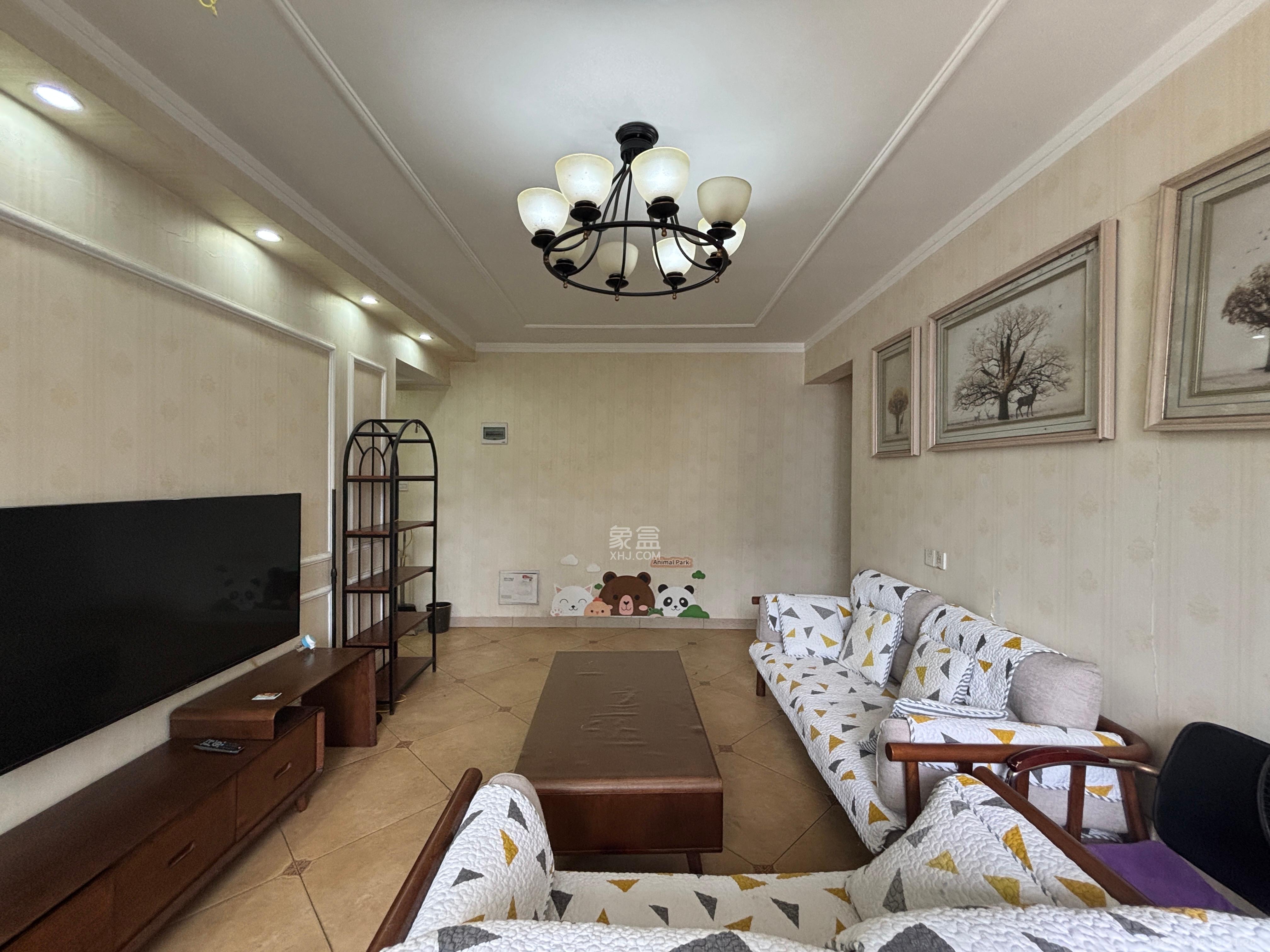 建鸿达现代公寓  2室2厅1卫   2800.00元/月