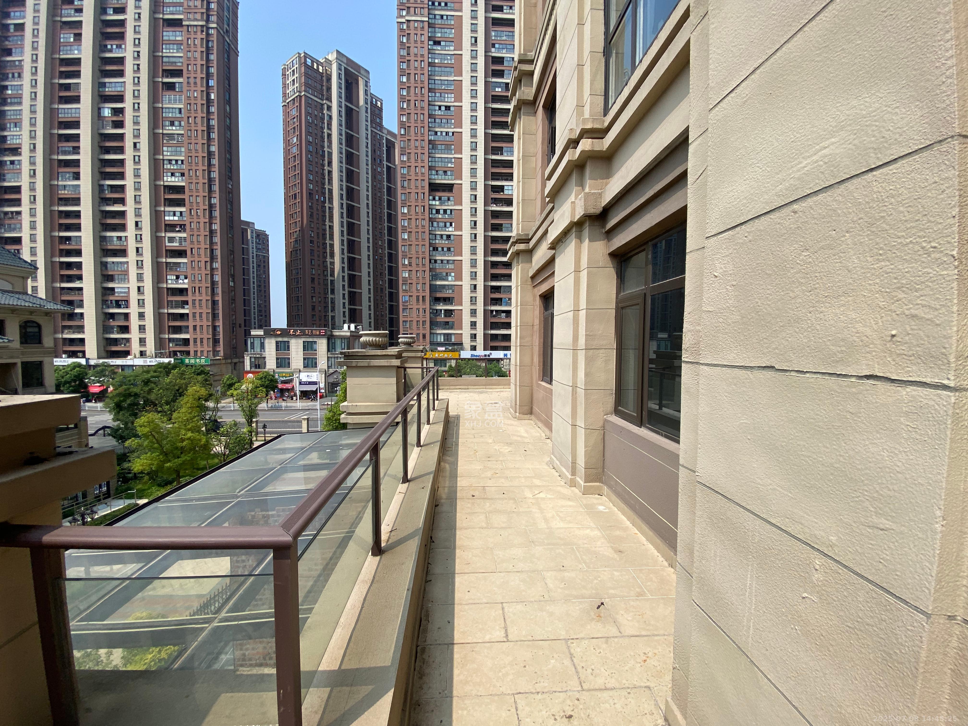 恒大御景天下城三期  4室2厅2卫   3500.00元/月室内图