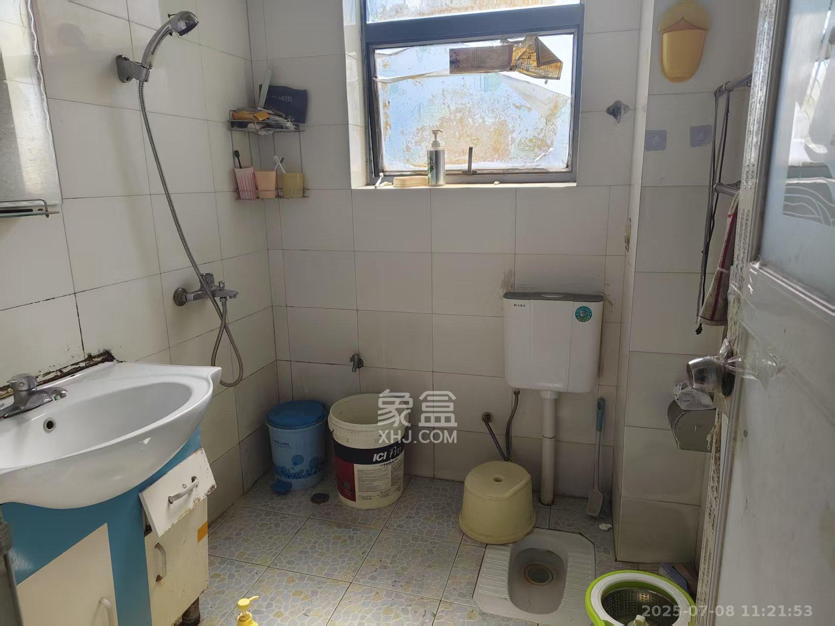 银港水晶城  2室2厅1卫   1500.00元/月室内图