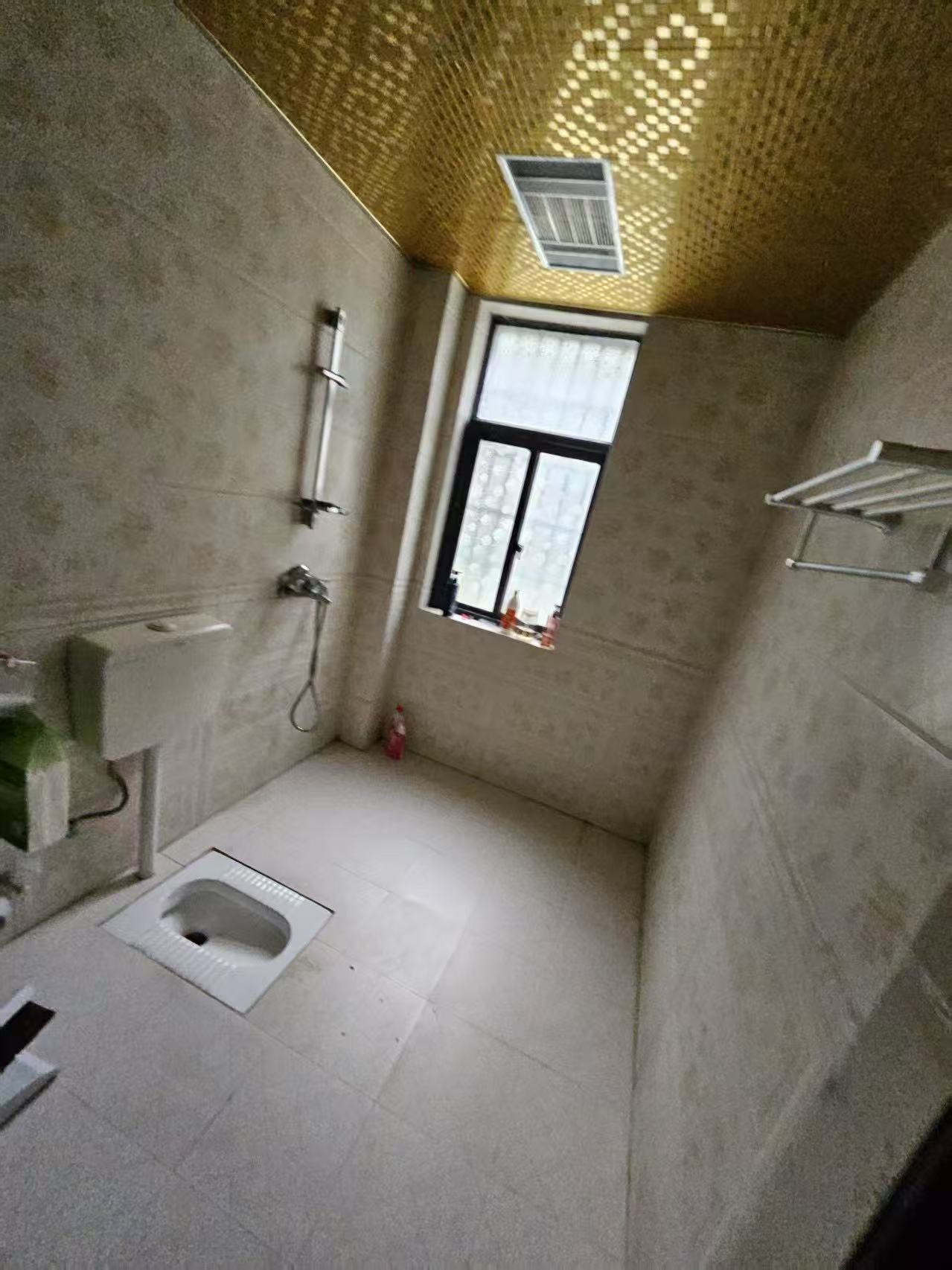 明鑫澧水湾  3室2厅2卫   1600.00元/月室内图