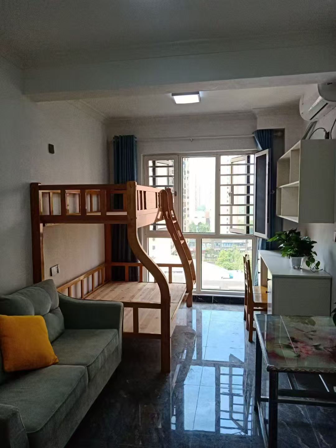 百弘学府城 1室1厅1卫 1200.0元/月 百弘学府城 1室1厅1卫 1200.0元/月室内图