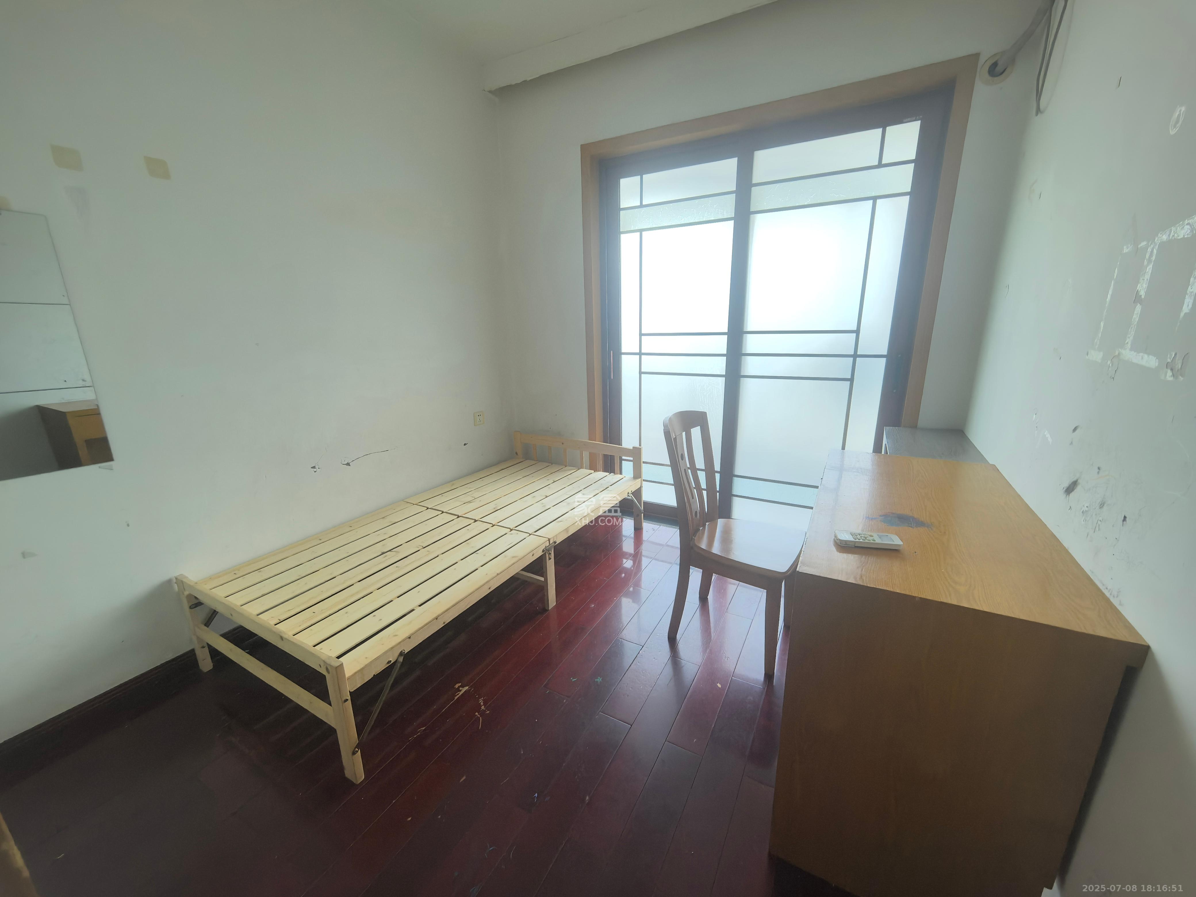 和庄  3室2厅2卫   2200.00元/月室内图