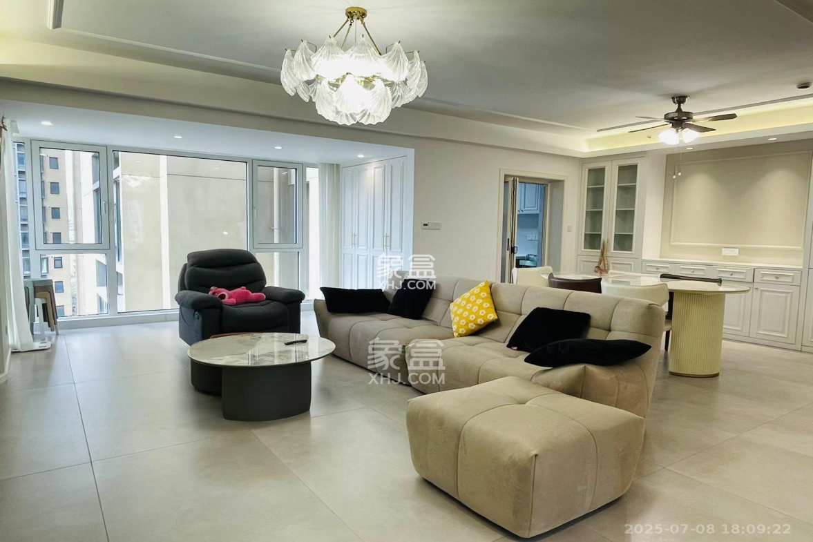 北辰三角洲E7区  4室2厅2卫    6800.0元/月 北辰三角洲E7区  4室2厅2卫    6800.0元/月室内图