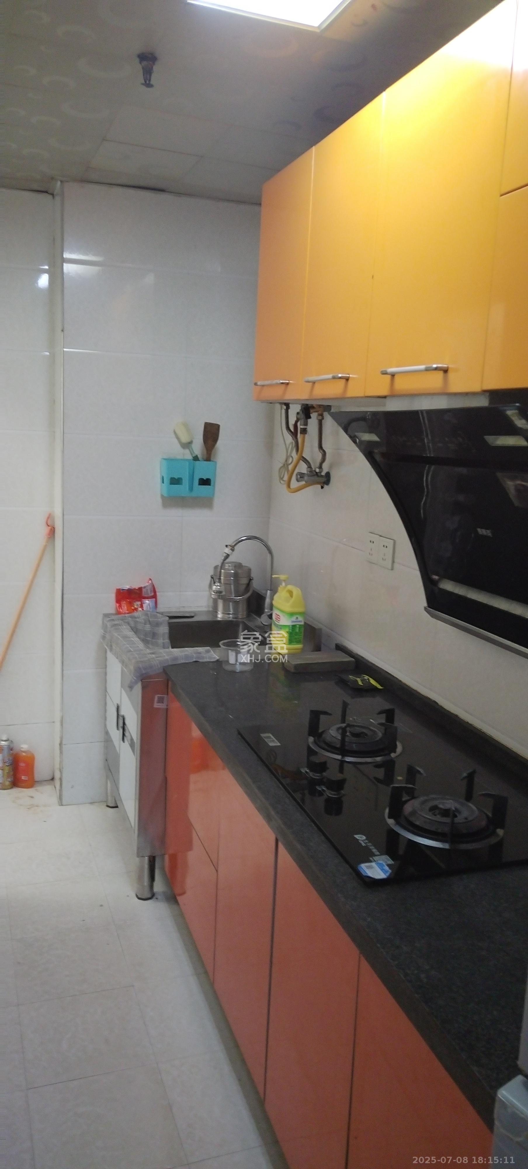 红星国际星城  2室1厅1卫    1600.0元/月 红星国际星城  2室1厅1卫    1600.0元/月室内图