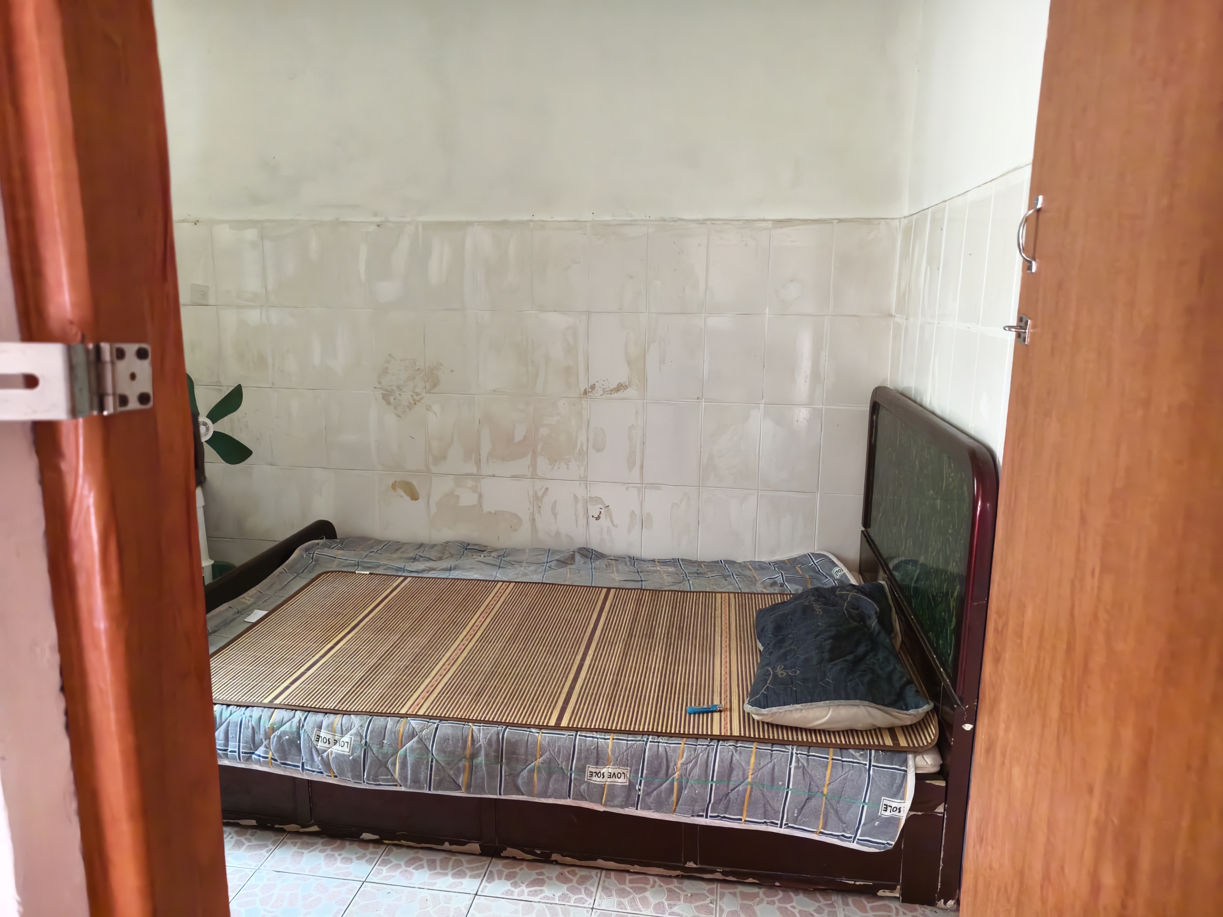 宇盛小区  2室1厅1卫    1300.0元/月室内图