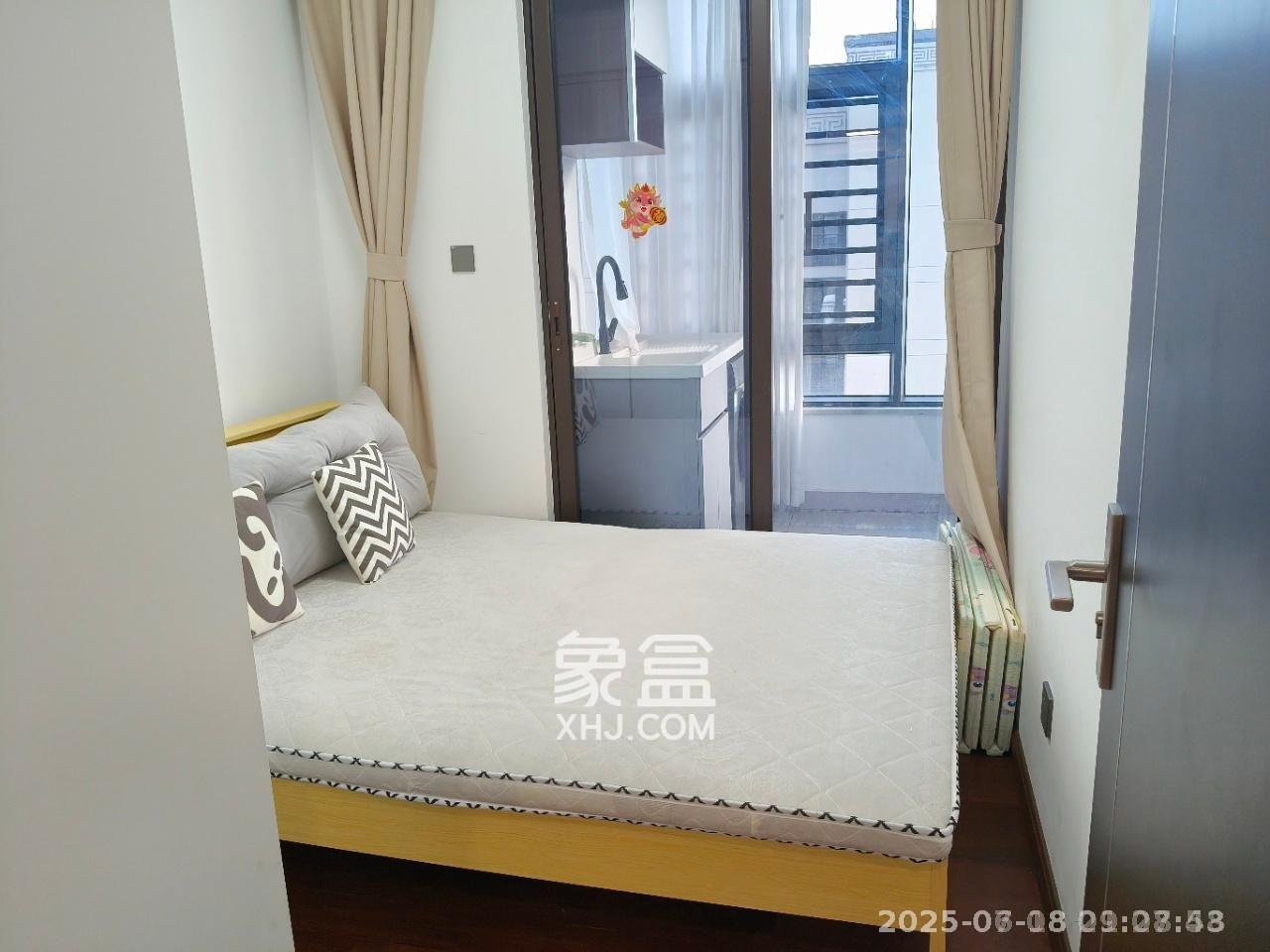 长沙美的麓府  3室2厅2卫    3000.0元/月