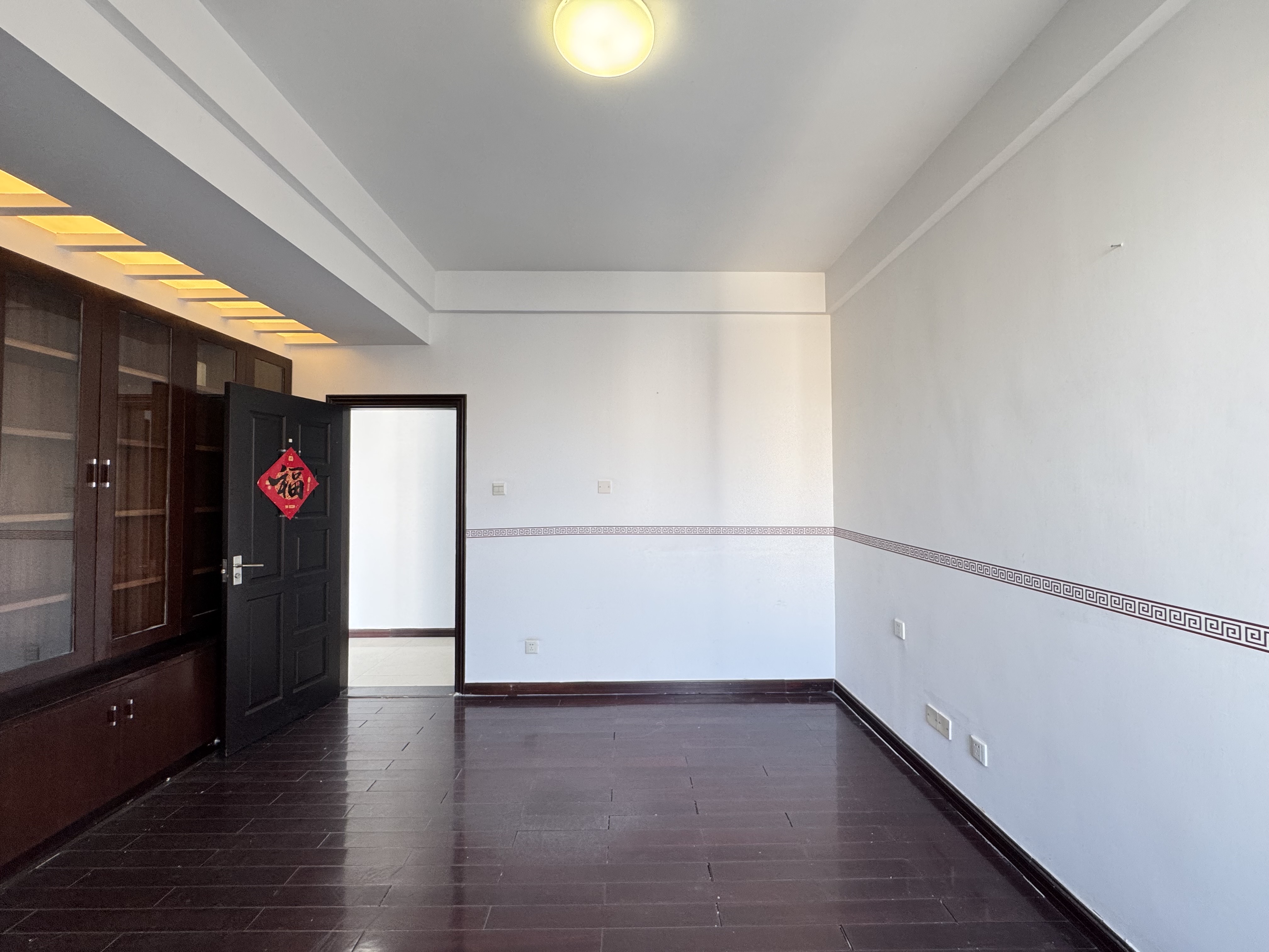 美银大厦 3室2厅2卫 8100.0元/月 美银大厦 3室2厅2卫 8100.0元/月室内图