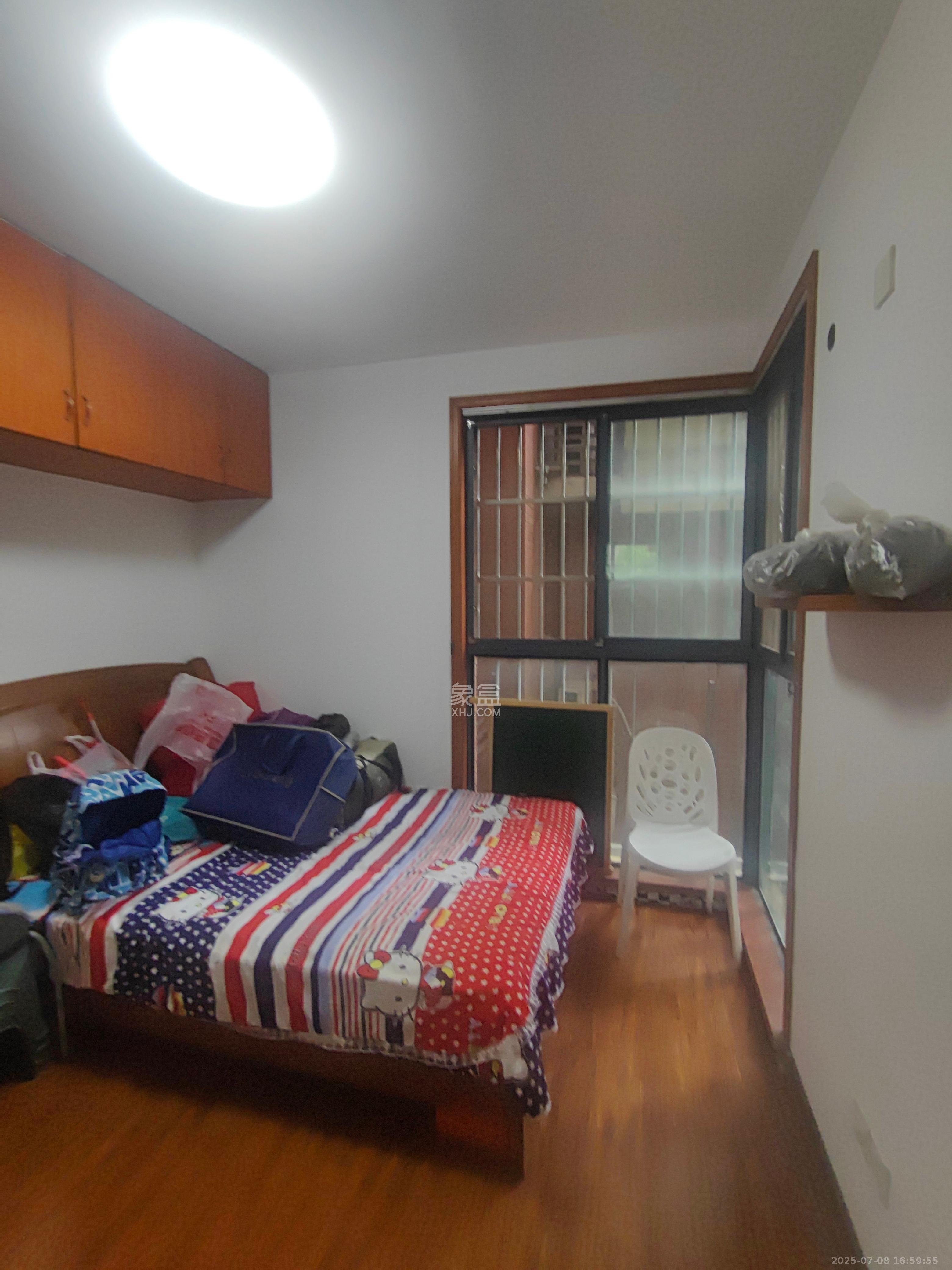 华润凤凰城二期 3室2厅2卫 1800.0元/月 华润凤凰城二期 3室2厅2卫 1800.0元/月室内图