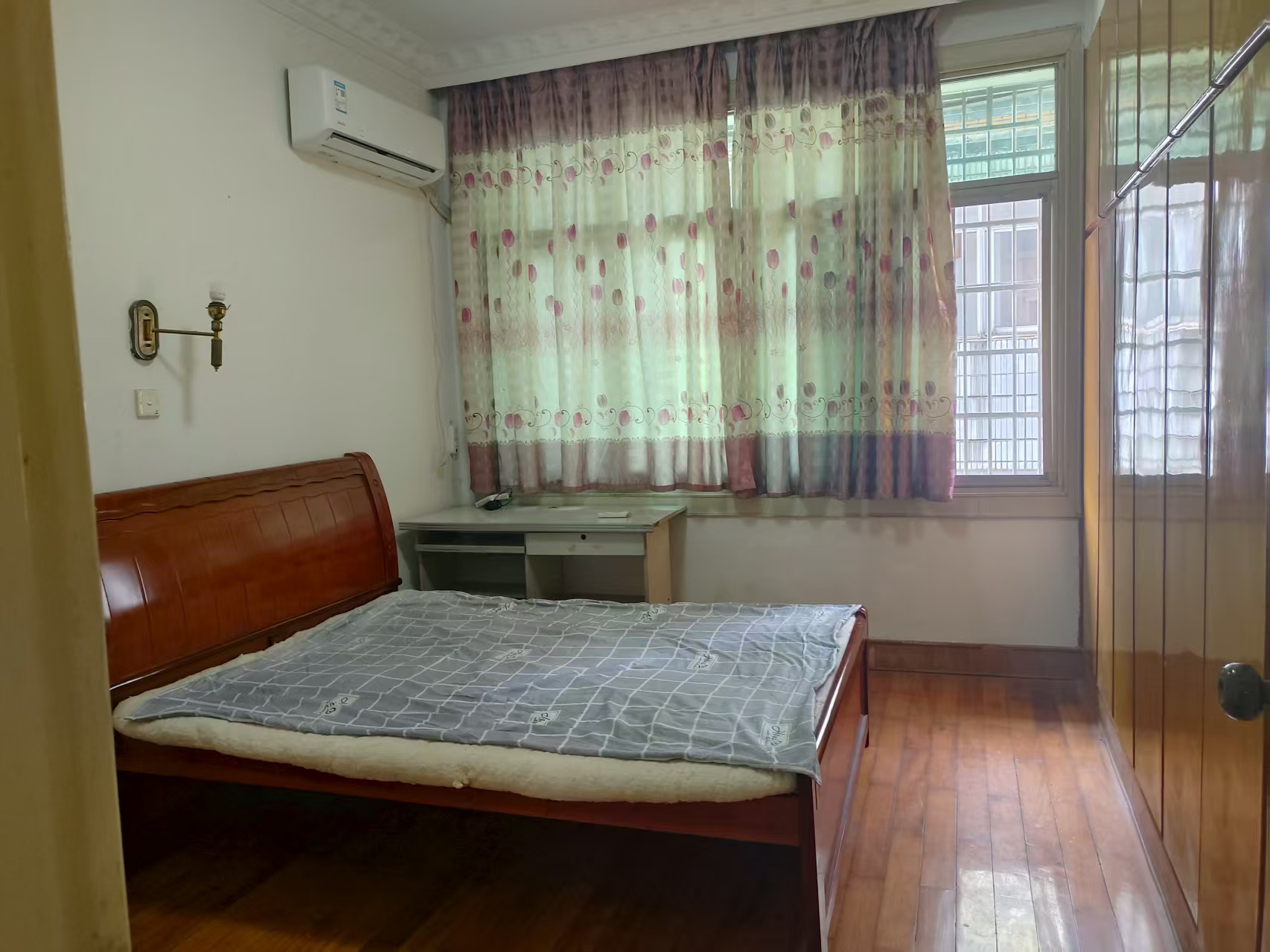 赫山税务局家属楼 3室2厅2卫 1250.0元/月 赫山税务局家属楼 3室2厅2卫 1250.0元/月室内图