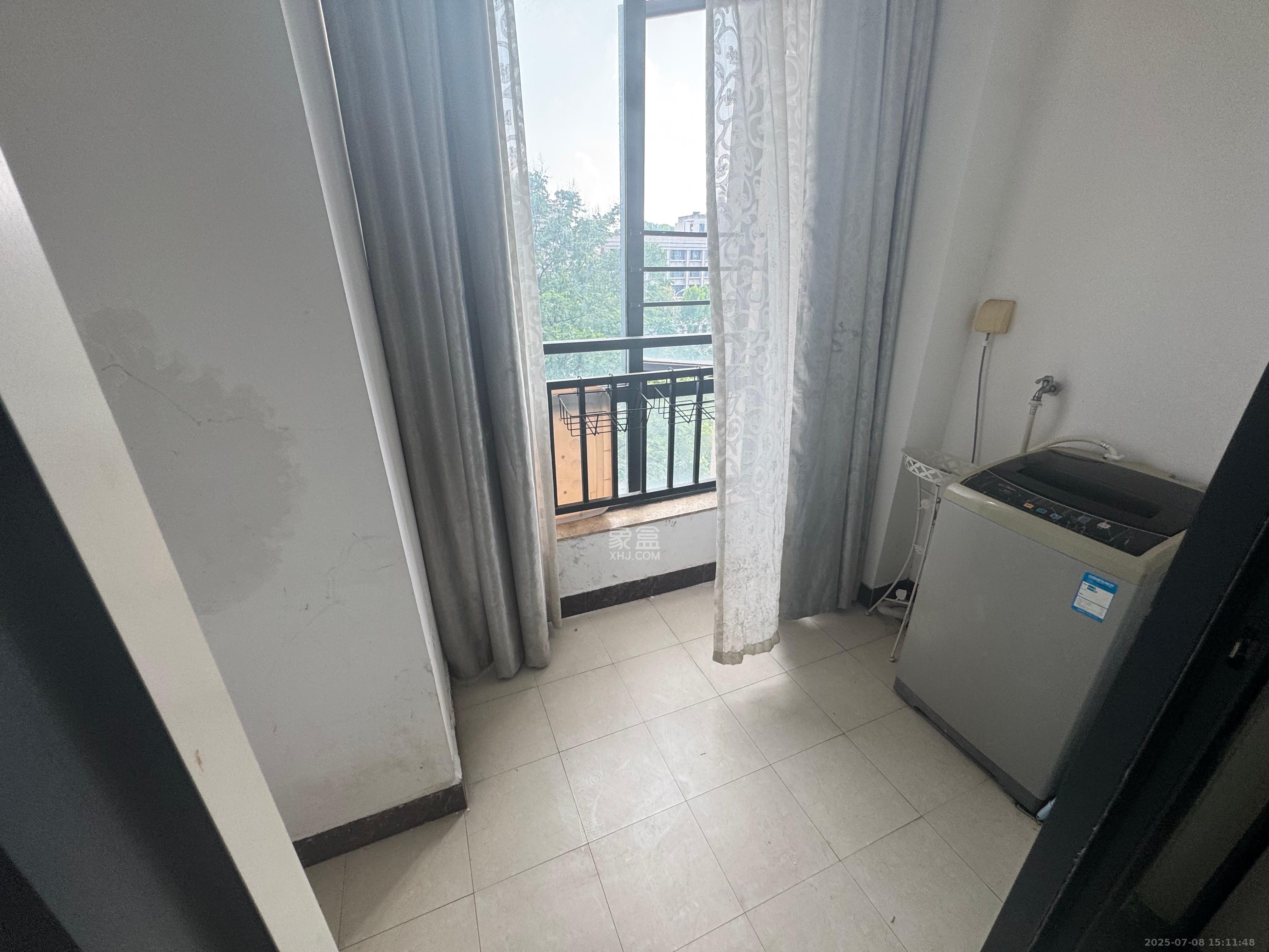 中建木莲工社 1室1厅1卫 1600.0元/月 中建木莲工社 1室1厅1卫 1600.0元/月室内图