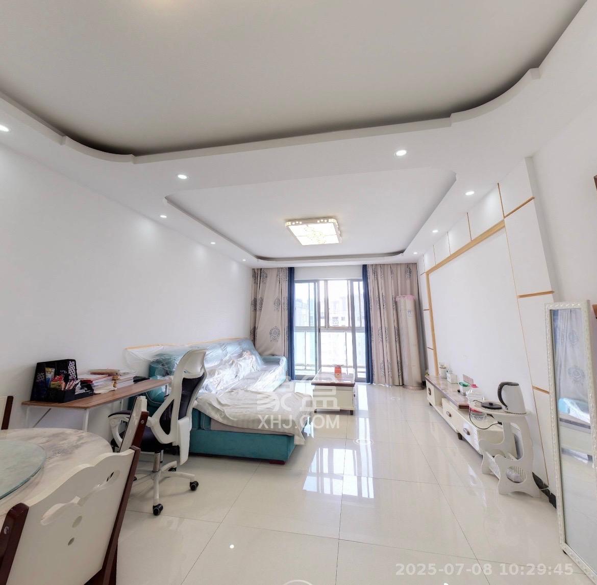 阳光100二期 2室2厅1卫 2600.0元/月 阳光100二期 2室2厅1卫 2600.0元/月室内图