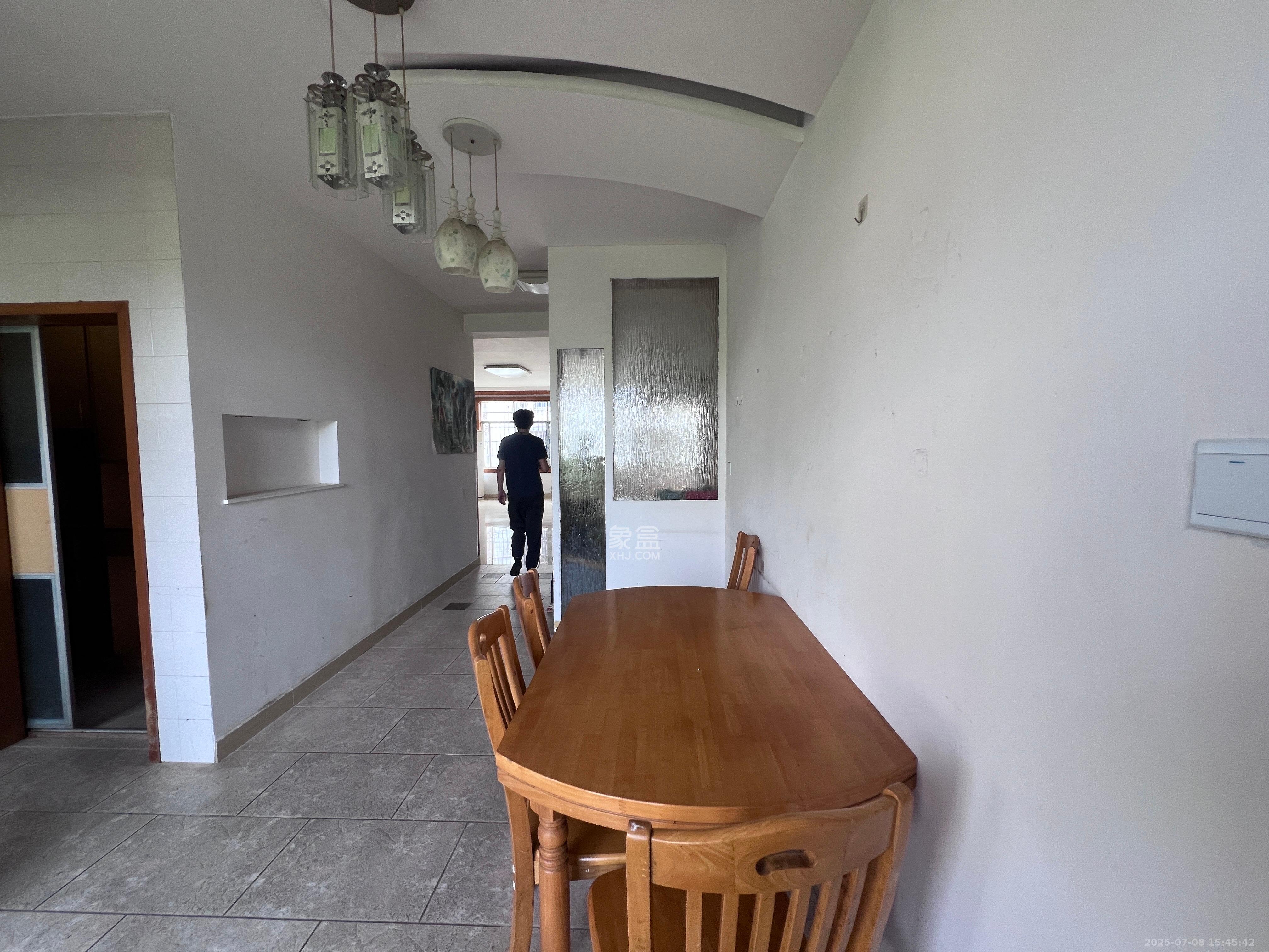 富绿山庄  3室2厅1卫   2000.00元/月室内图