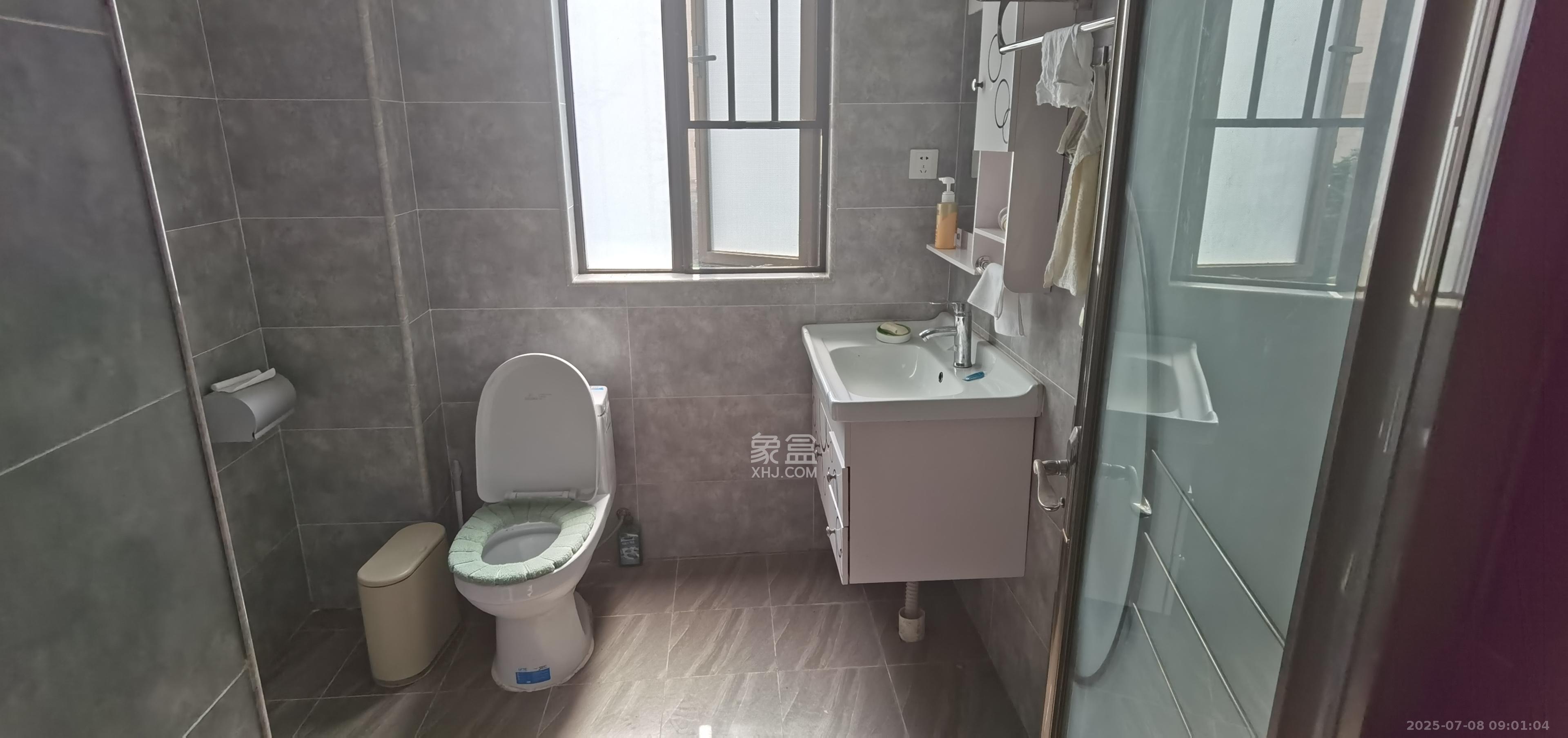 和泓梅溪四季  3室2厅2卫    3000.0元/月 和泓梅溪四季  3室2厅2卫    3000.0元/月室内图