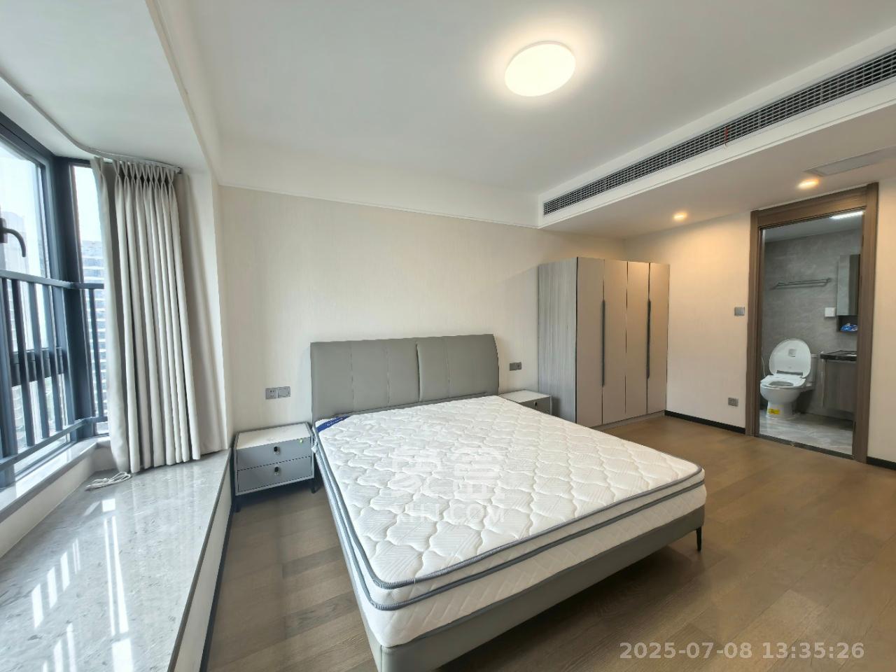 中海阅溪府  5室2厅2卫   4500.00元/月室内图