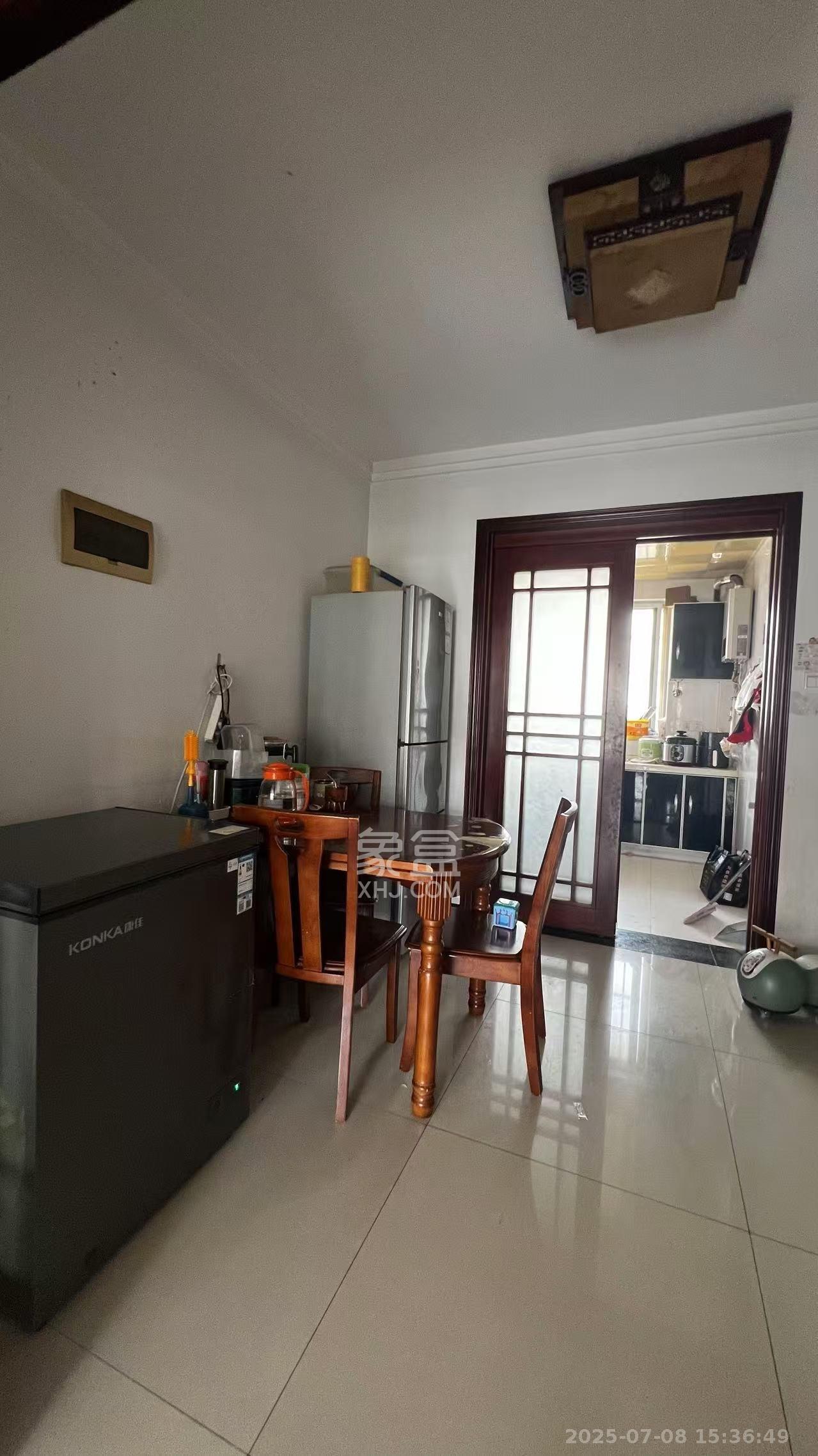 德馨园 3室2厅2卫 1700.0元/月 德馨园 3室2厅2卫 1700.0元/月室内图