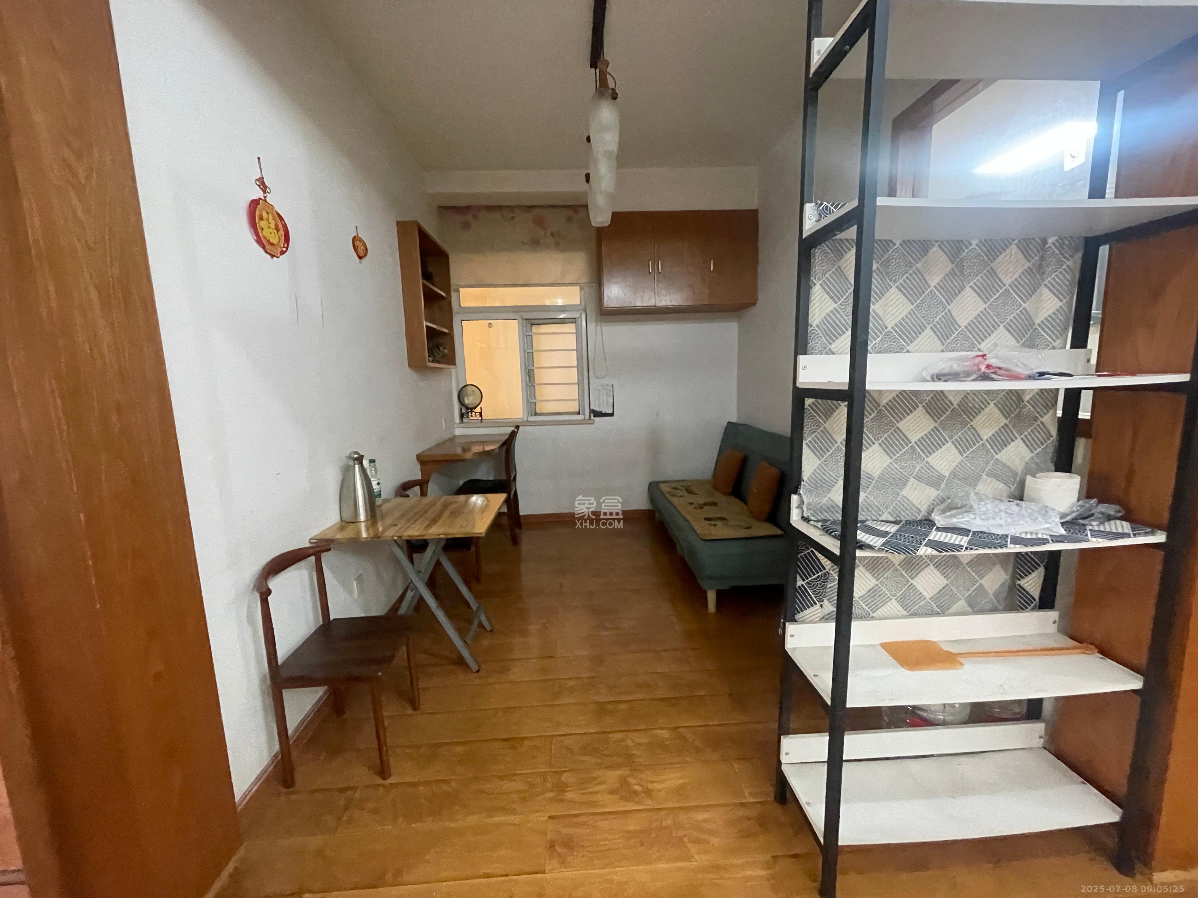 宏泽佳园 3室1厅1卫 3500.0元/月 宏泽佳园 3室1厅1卫 3500.0元/月室内图