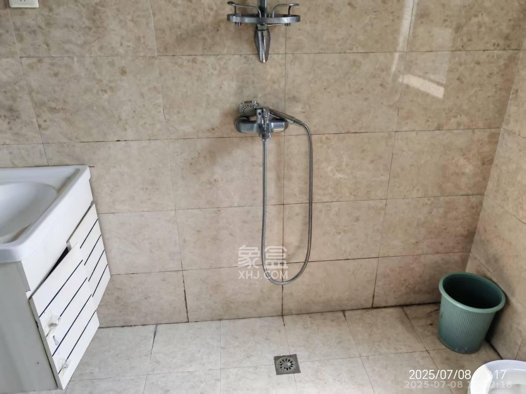 永祺西京  3室2厅2卫    2700.0元/月室内图