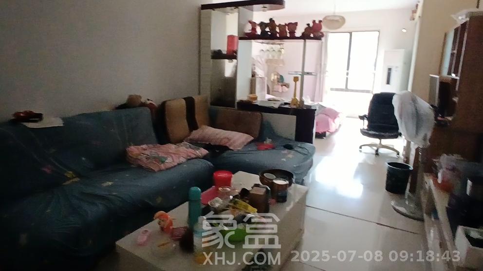 钱隆樽品(一、二、三期)  1室1厅1卫   1700.00元/月室内图