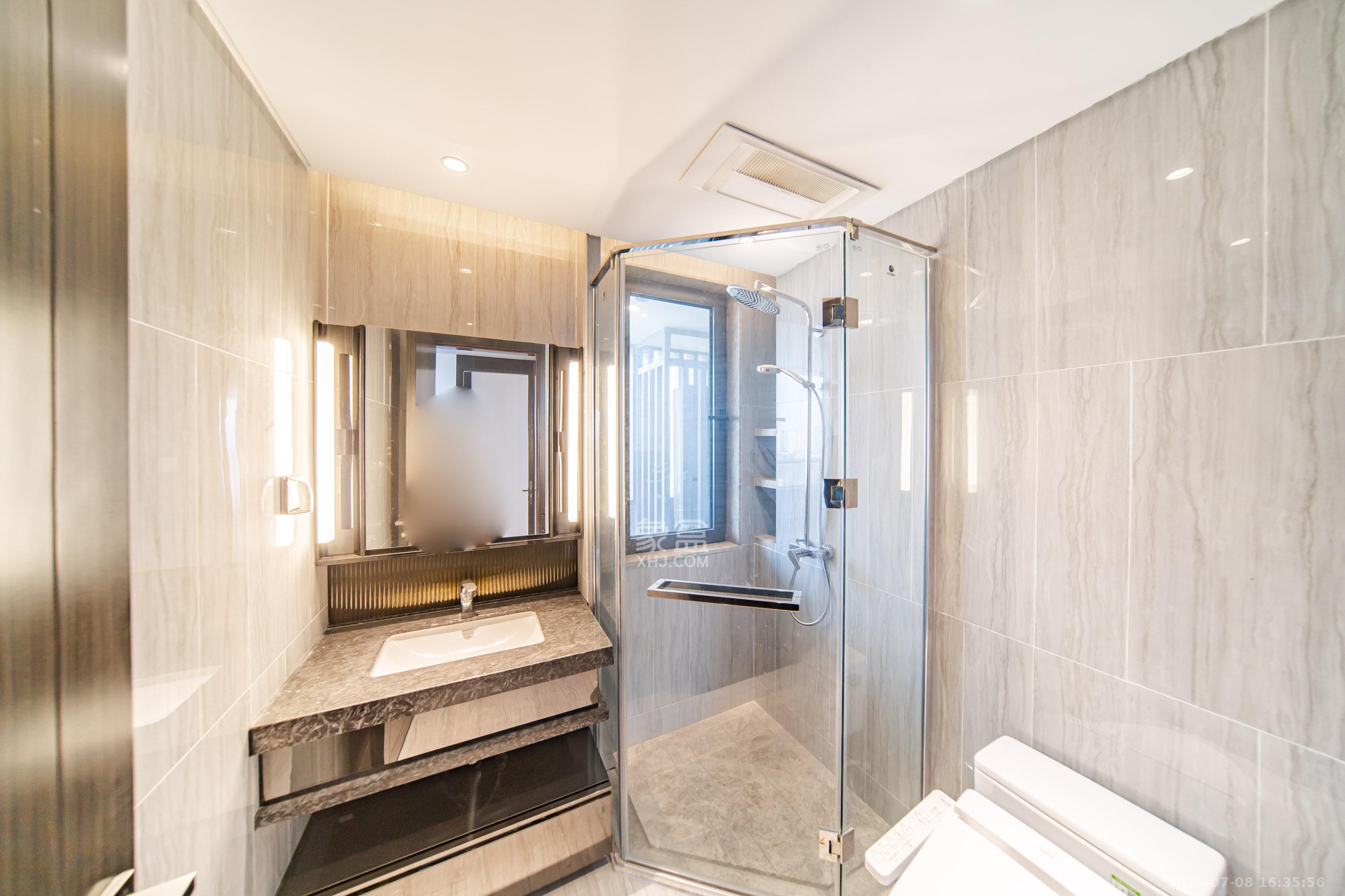 珠江颐德公馆  4室2厅3卫    388.0万 珠江颐德公馆  4室2厅3卫    388.0万卫生间