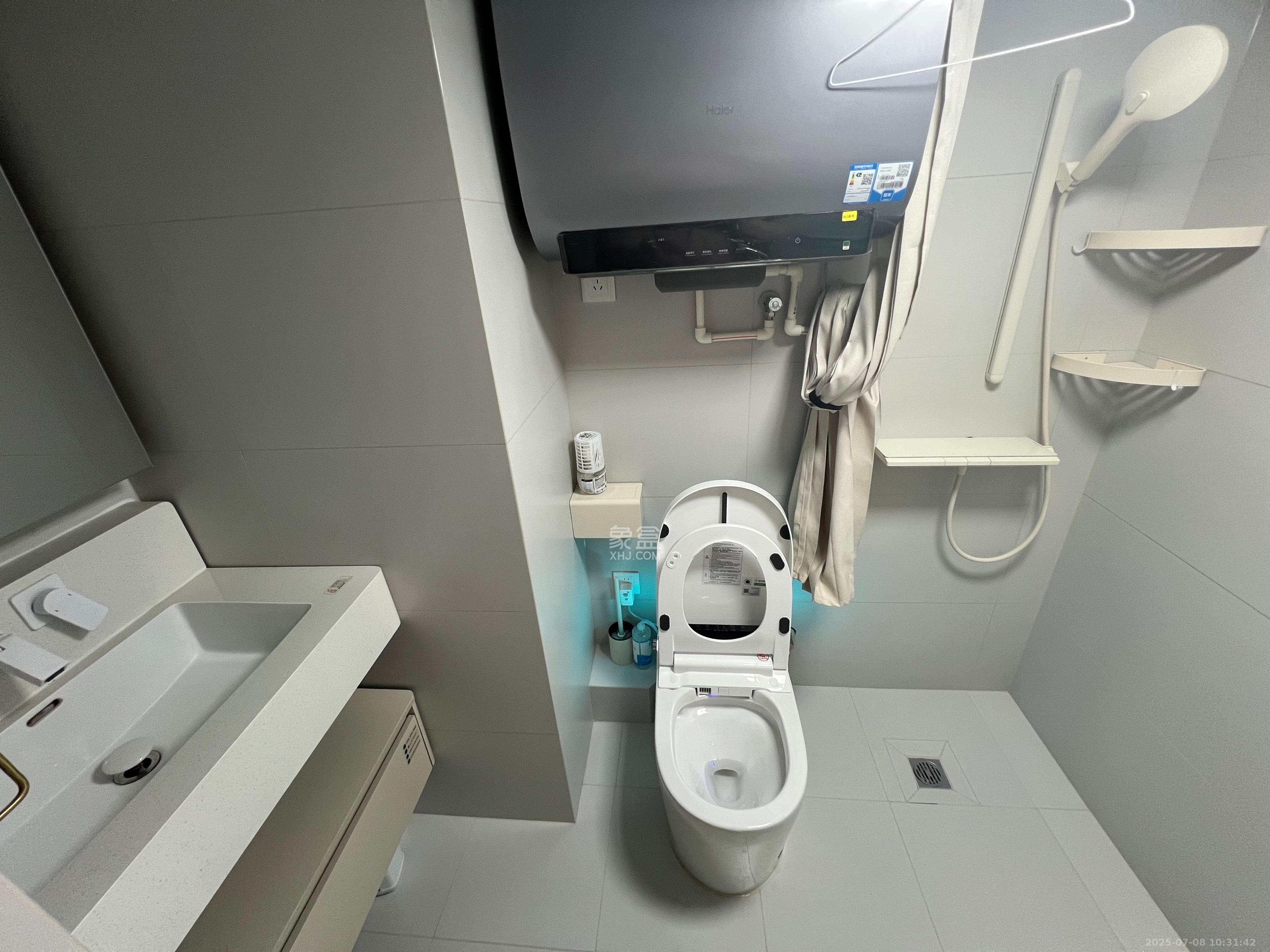 万科紫台  2室1厅1卫    2300.0元/月 万科紫台  2室1厅1卫    2300.0元/月室内图