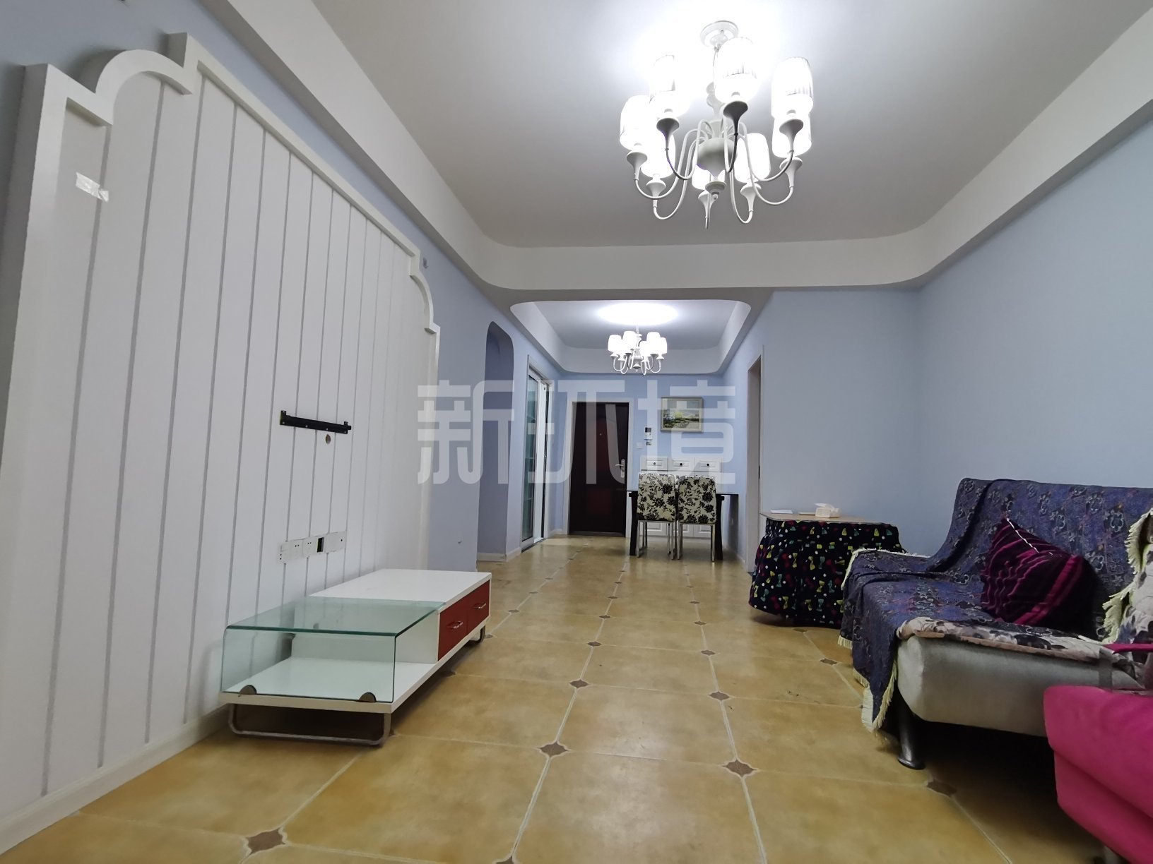 山水印象  2室2厅1卫    1600.0元/月 山水印象  2室2厅1卫    1600.0元/月室内图