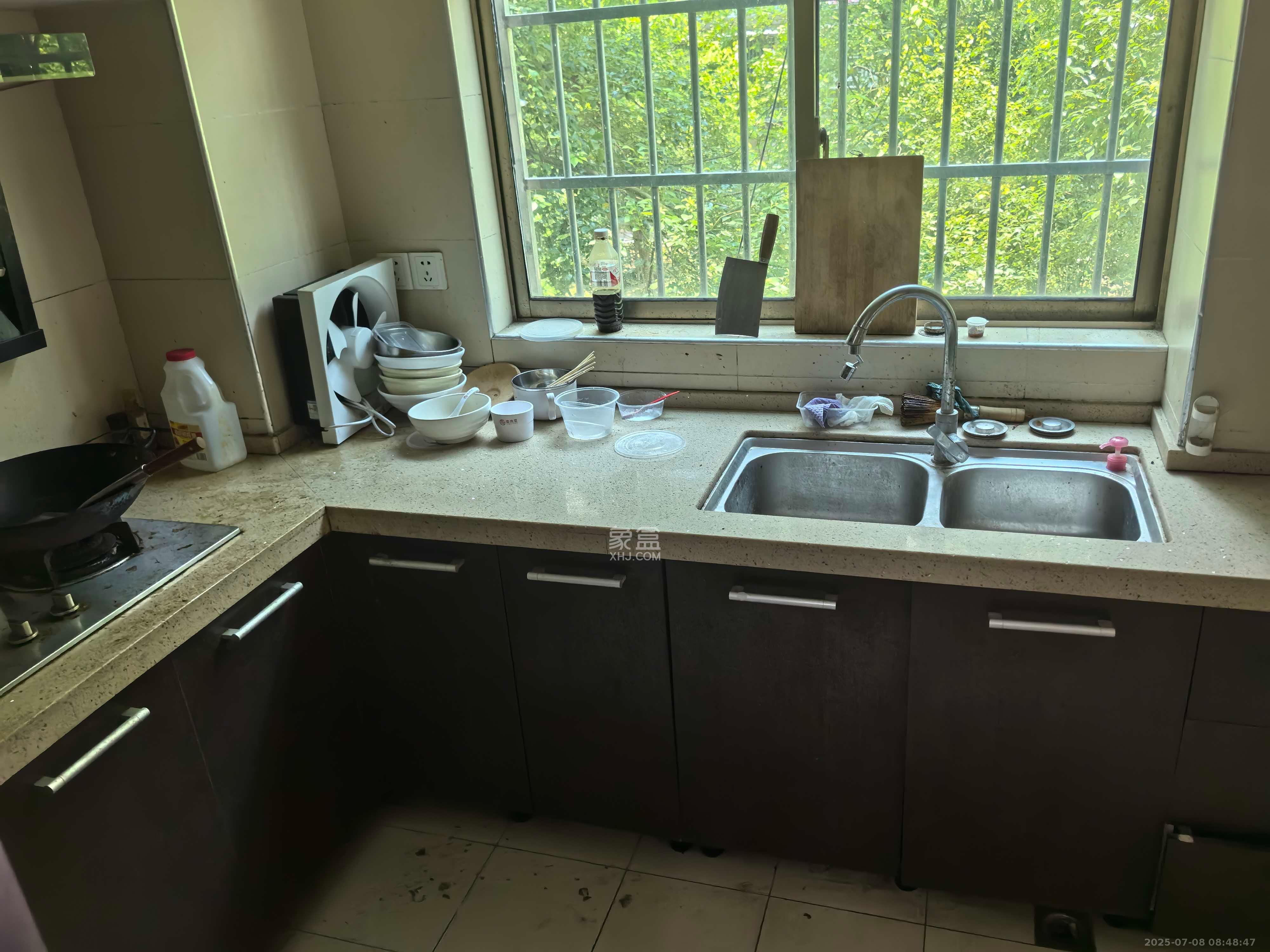 麓谷加州阳光 3室2厅2卫 2500.0元/月 麓谷加州阳光 3室2厅2卫 2500.0元/月室内图