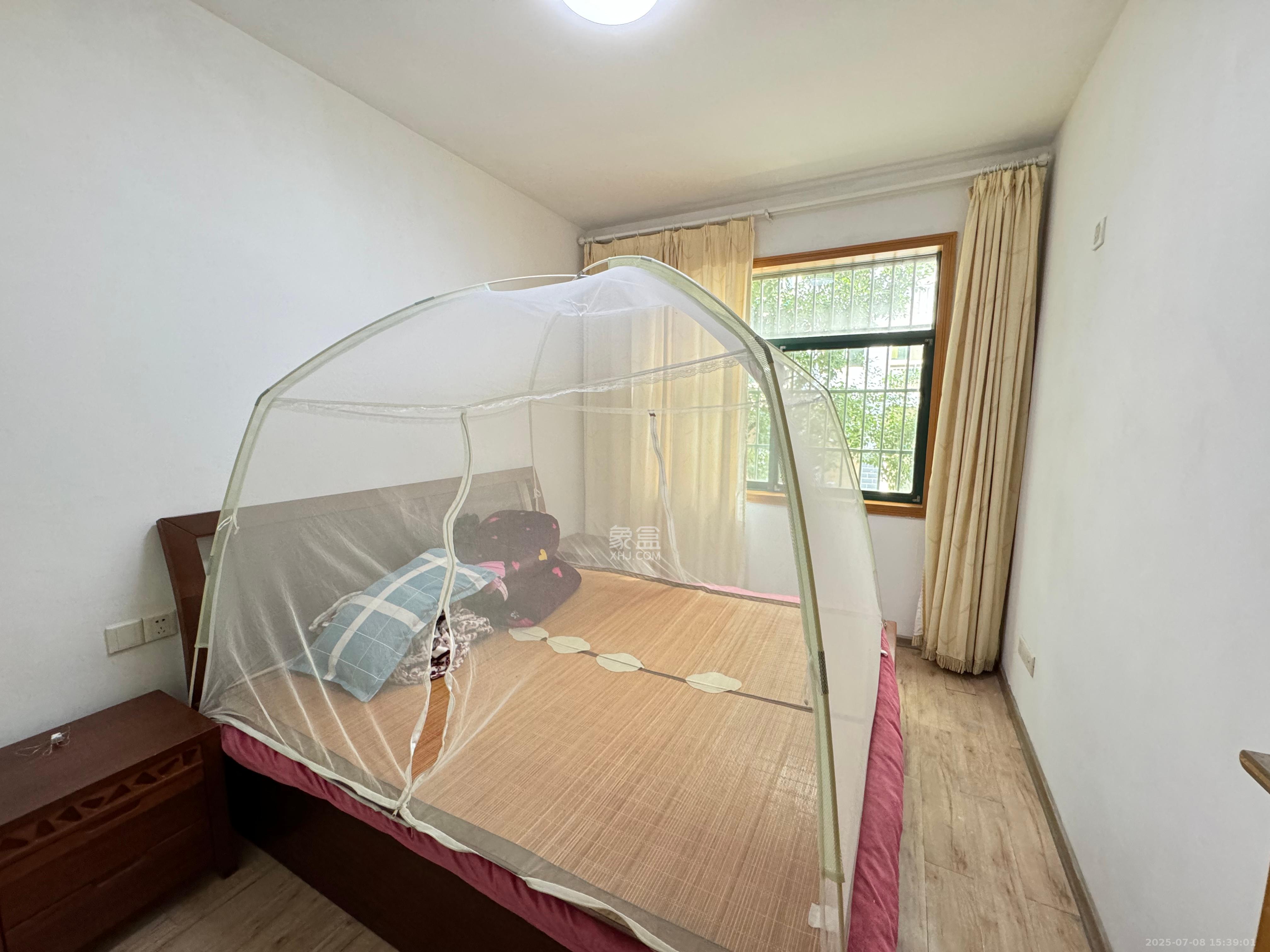 柠檬丽都  4室2厅1卫    2700.0元/月室内图