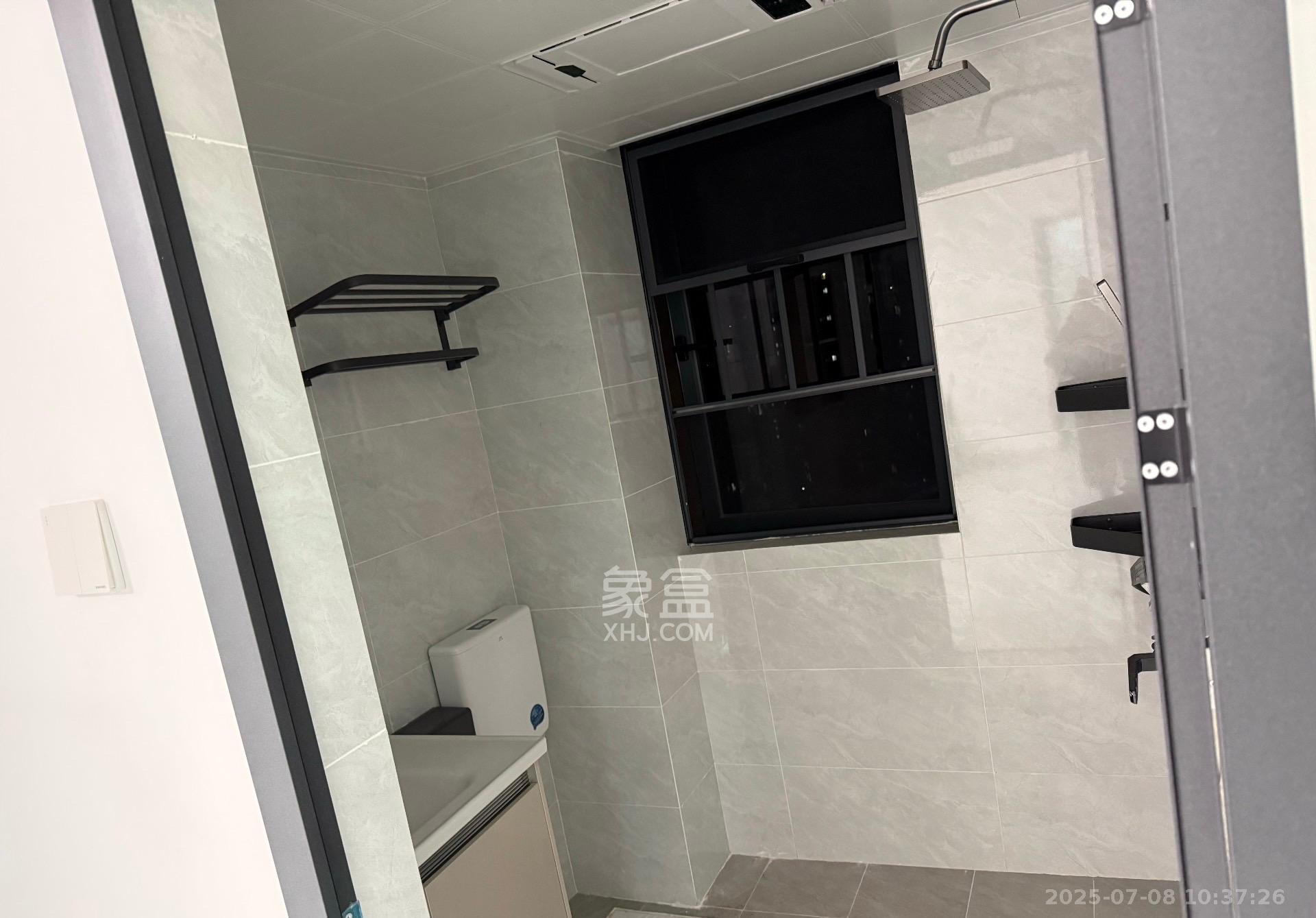 丽发新城  3室2厅2卫   2700.00元/月室内图